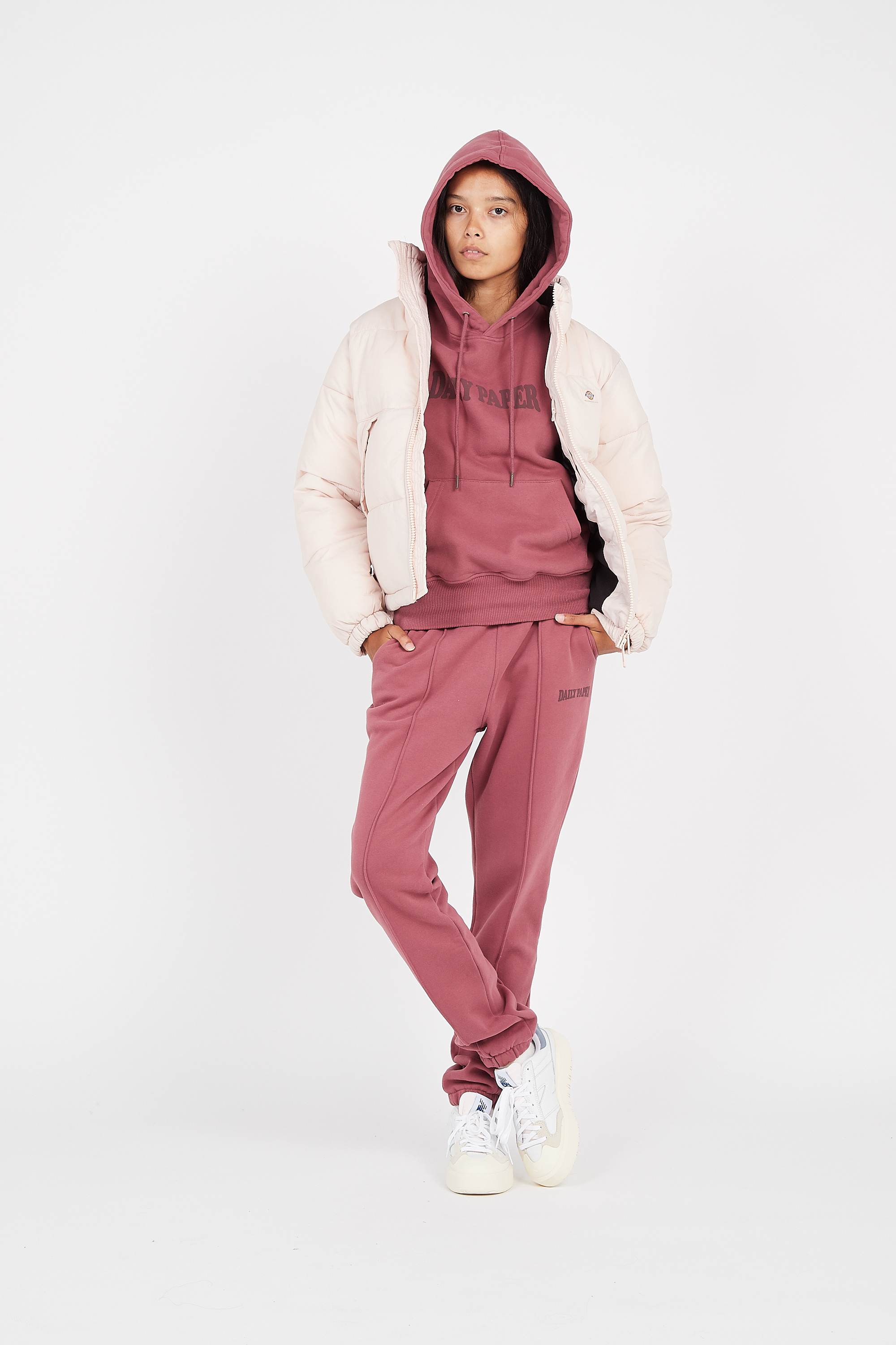 Abat-jour rose clair. Rose uni. Les stores mesurent 5 po