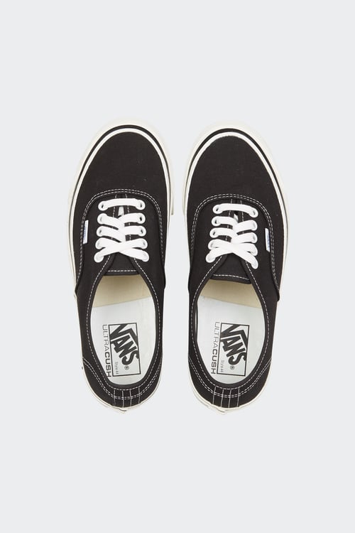 Baskets Basses Noir Vans Femme Citadium