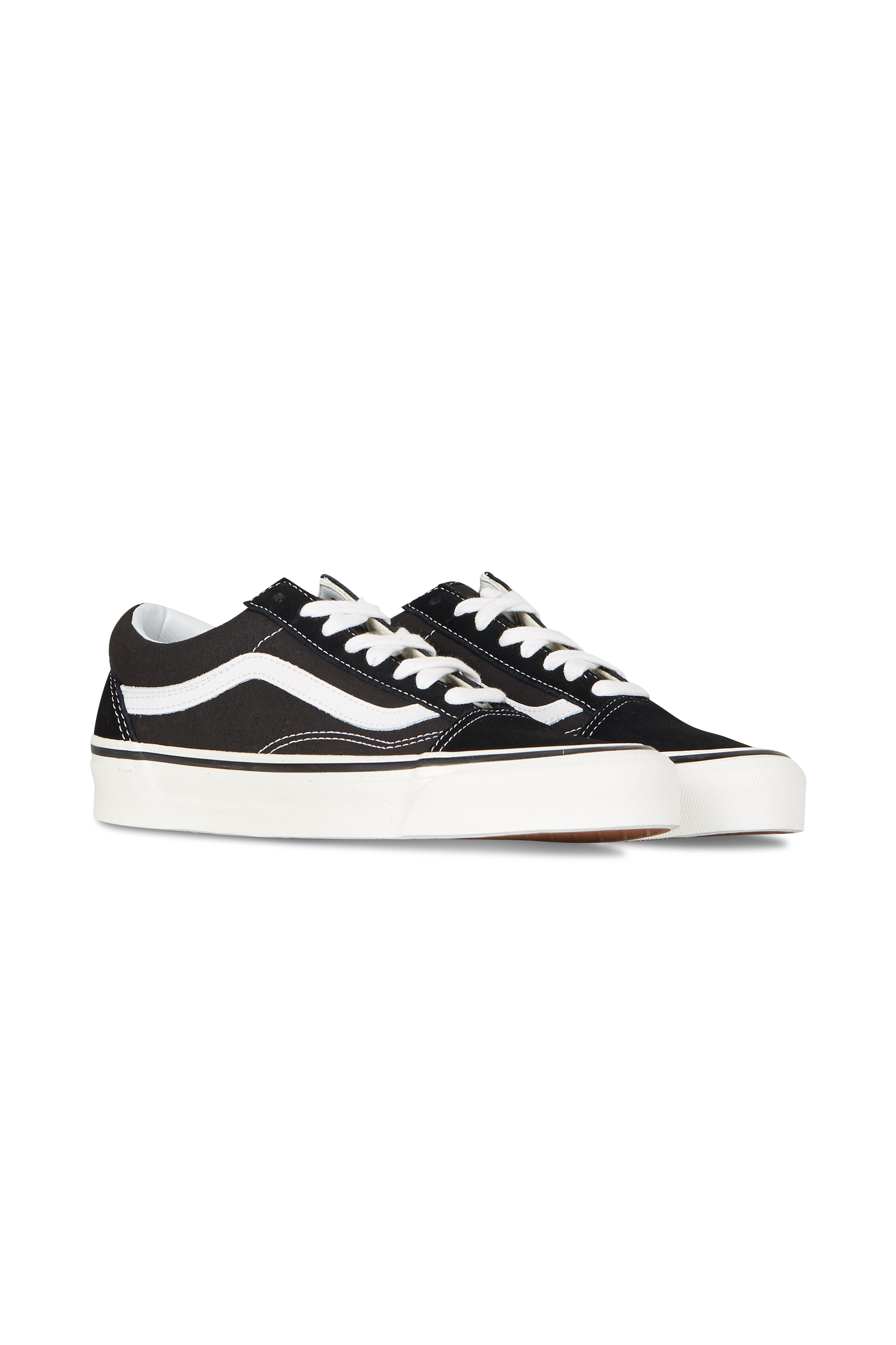 black leather vans white sole