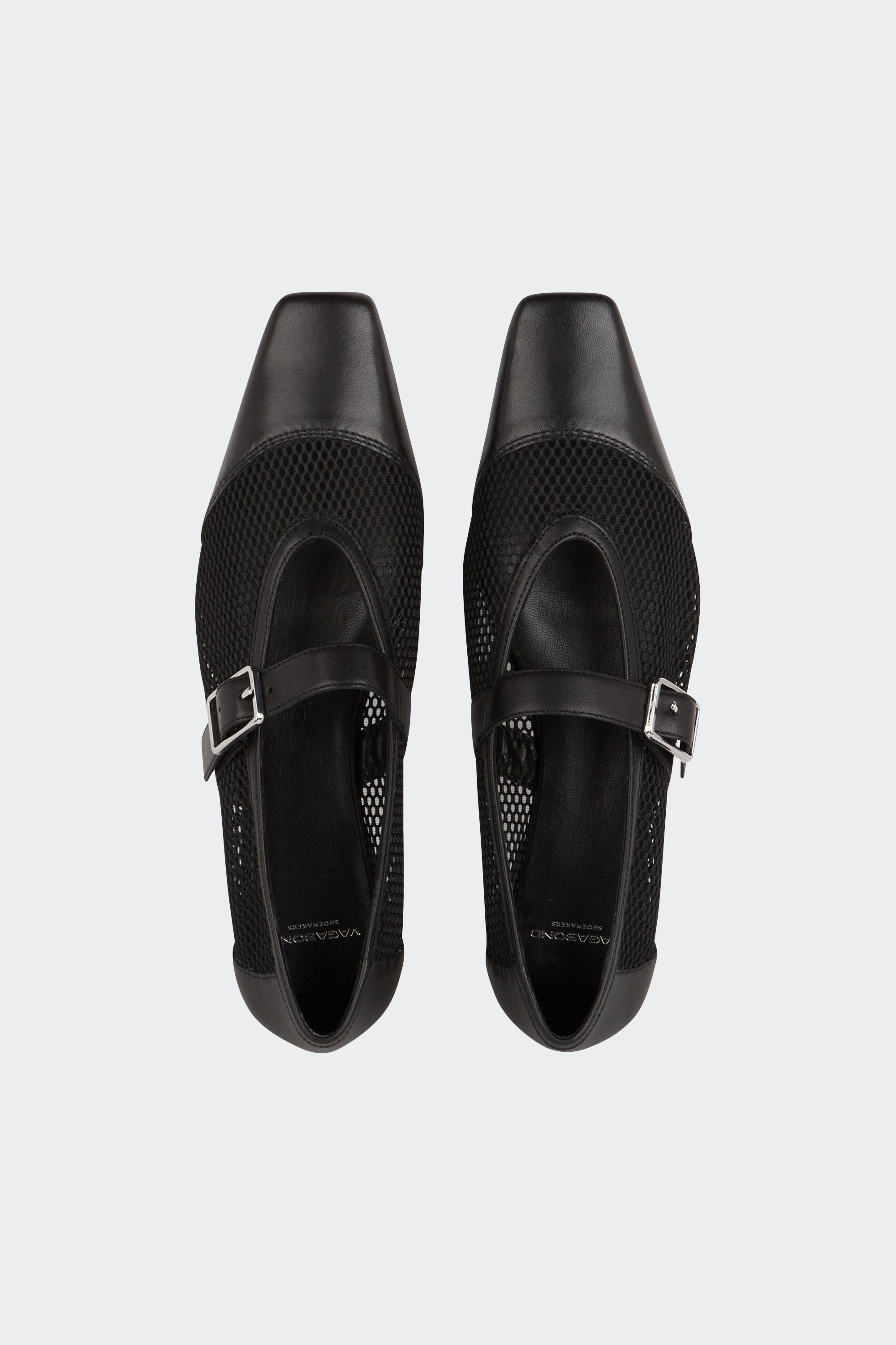 Flat furry sheepskin sandals | Black by VAGABOND SHOEMAKERS Flat furry sheepskin sandals Black
