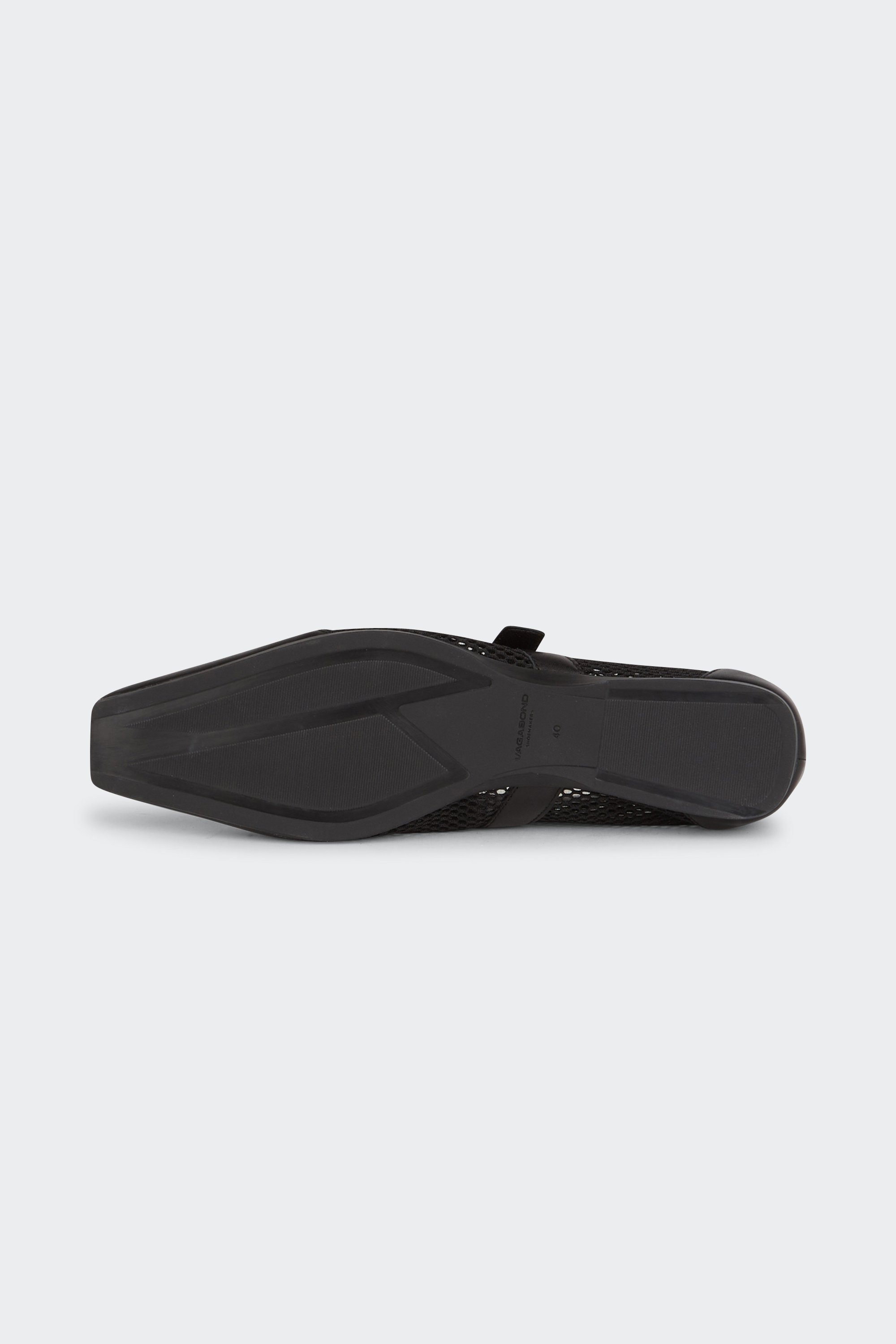 Flat furry sheepskin sandals | Black by VAGABOND SHOEMAKERS Flat furry sheepskin sandals Black