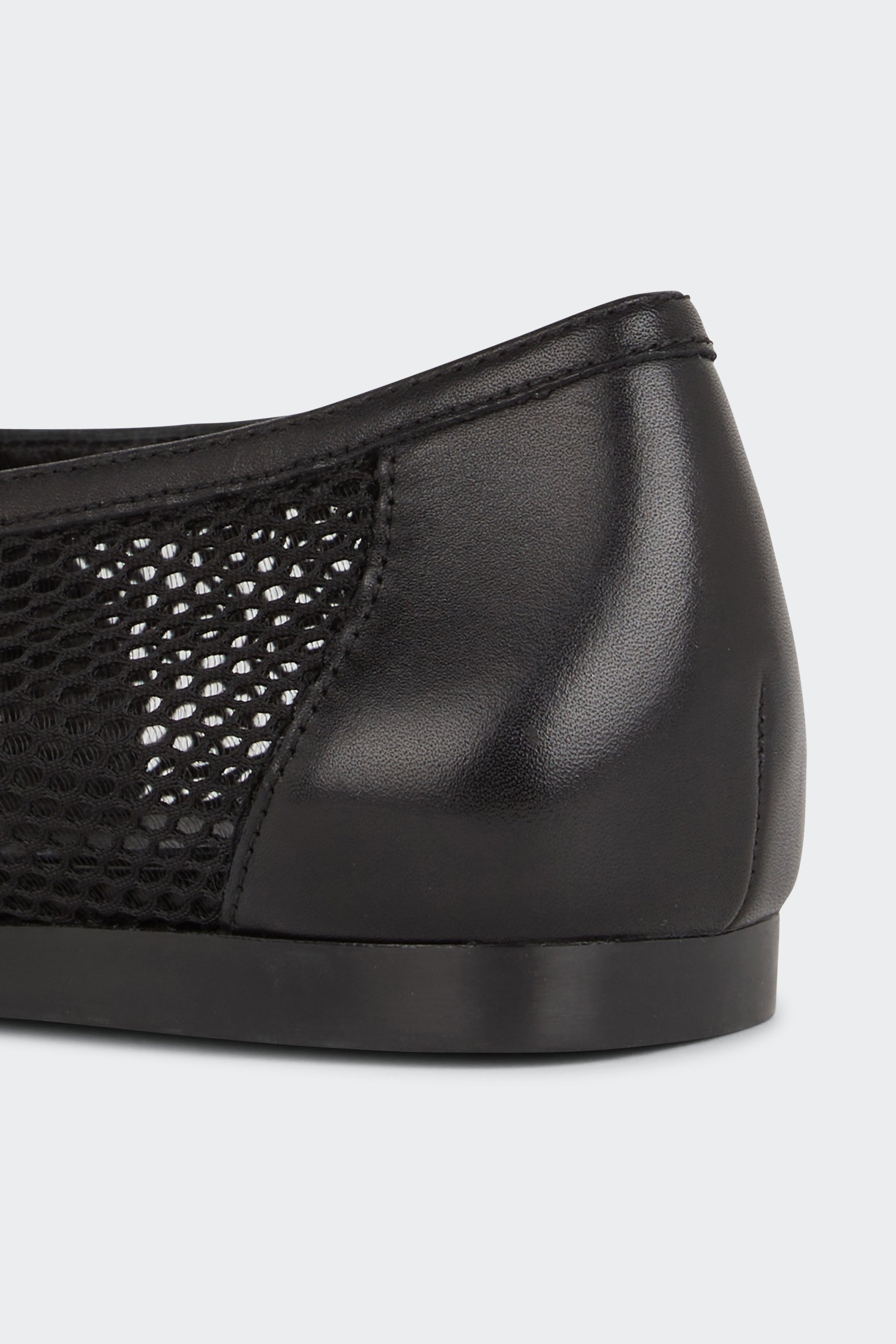 Flat furry sheepskin sandals | Black by VAGABOND SHOEMAKERS Flat furry sheepskin sandals Black