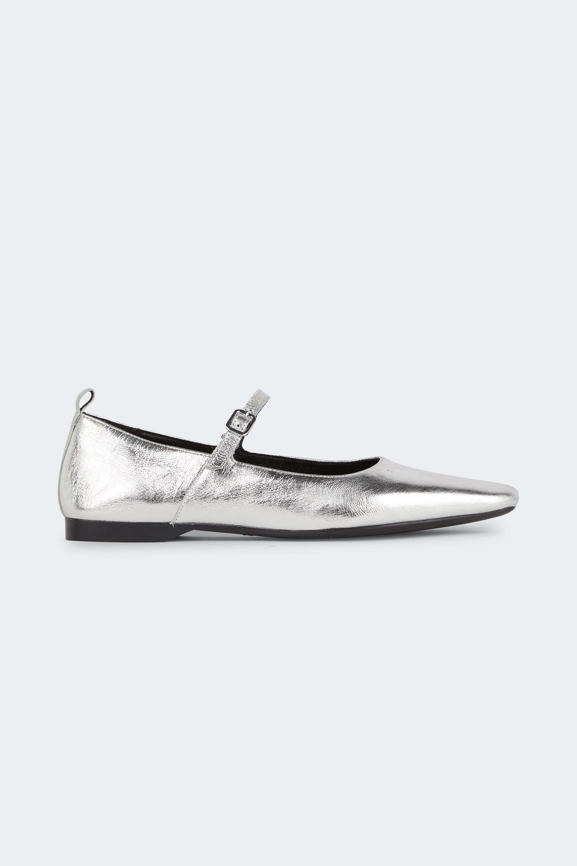 Flat furry sheepskin sandals | Grey by VAGABOND SHOEMAKERS Flat furry sheepskin sandals Grey