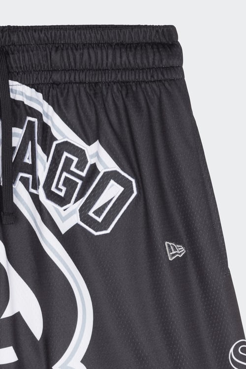 NEW ERA Shorts Black