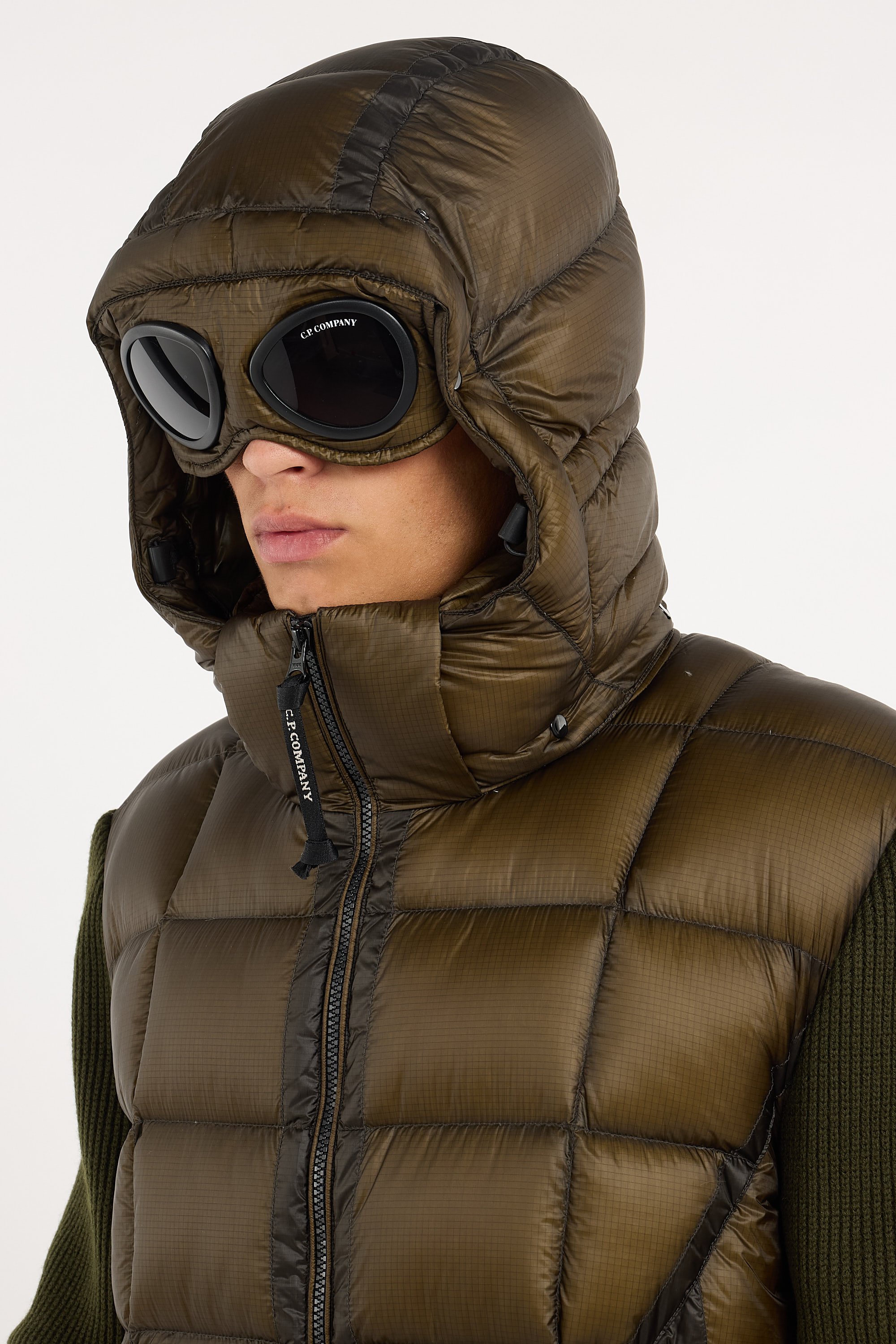 Zipped high-neck colorblock padded jacket with hood | Green C.P. COMPANY Men
