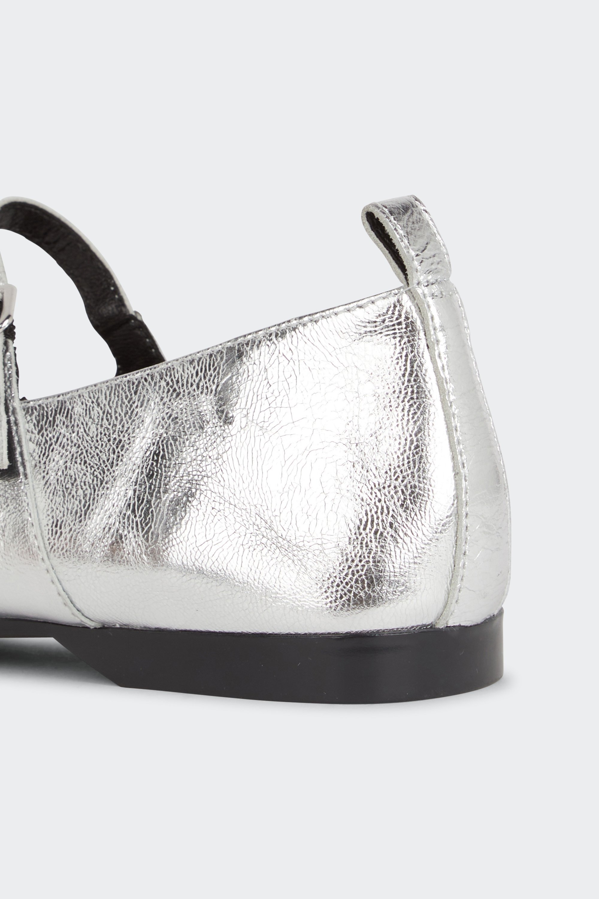 Flat furry sheepskin sandals | Grey by VAGABOND SHOEMAKERS Flat furry sheepskin sandals Grey