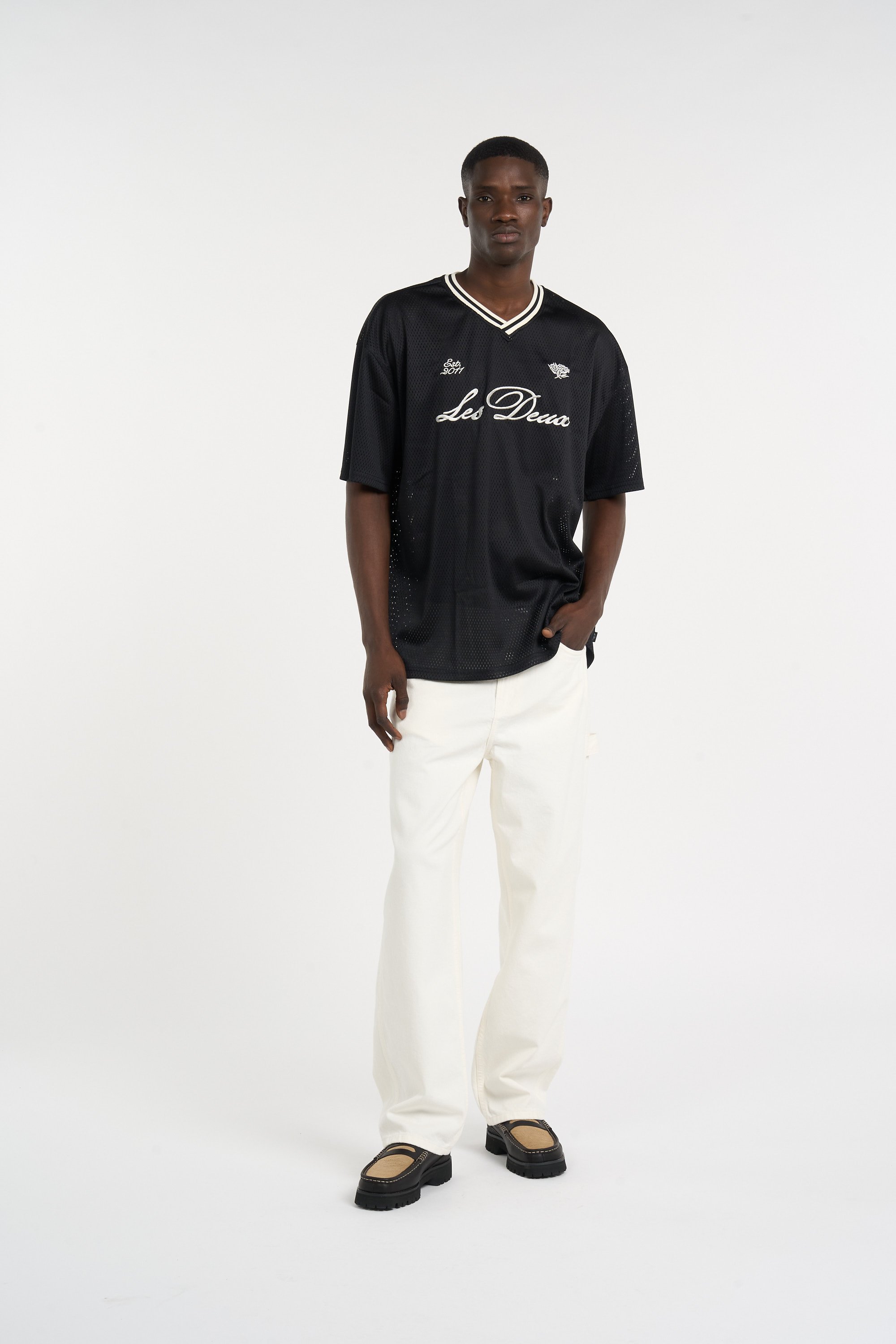 Regular-fit round-neck cotton T-shirt LES DEUX Black