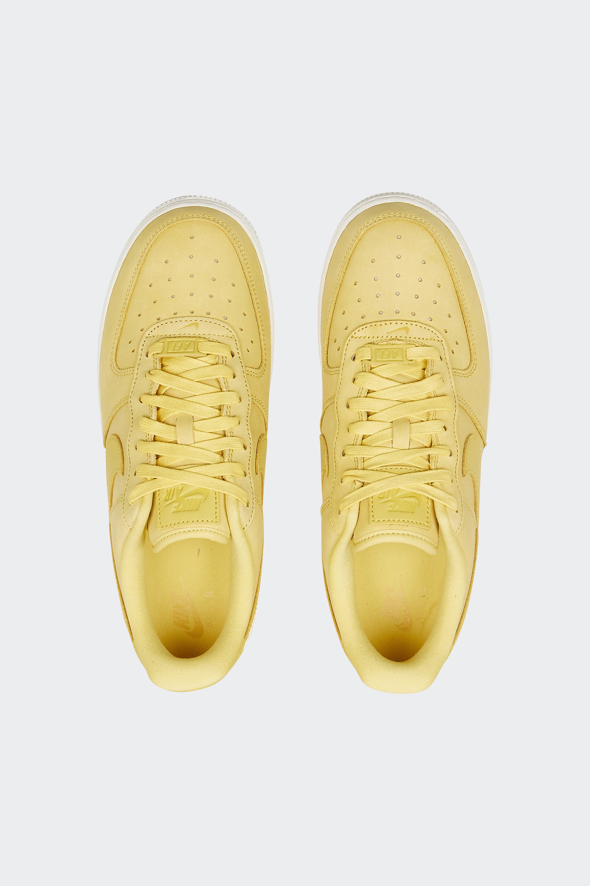 Baskets | Jaune by NIKE Baskets Jaune