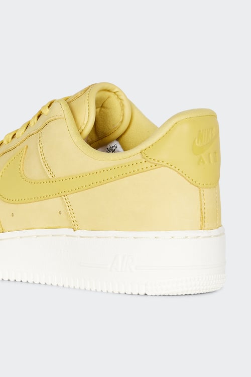 NIKE Baskets Jaune