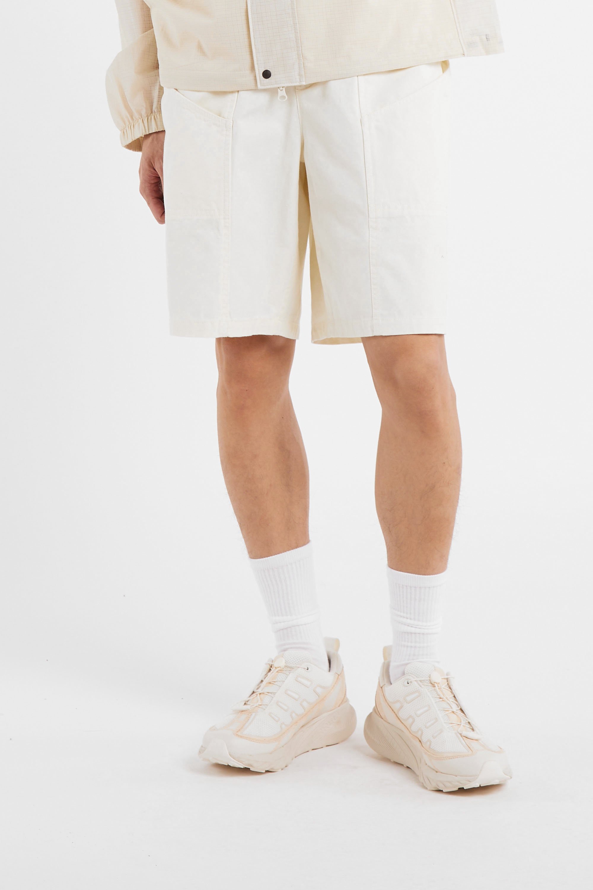 Short Beige