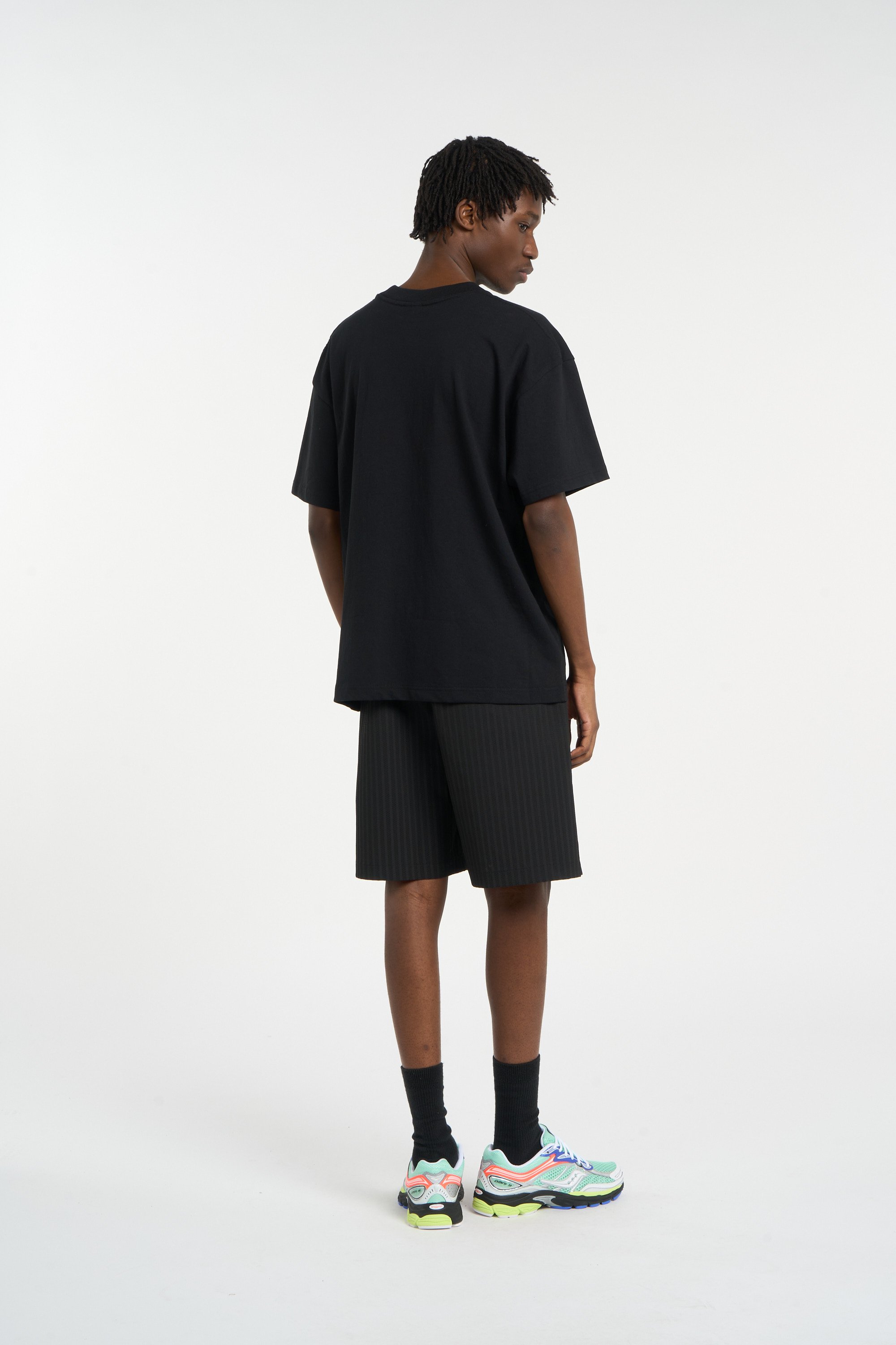 Regular-fit round-neck cotton T-shirt | Black PLEASURES Men