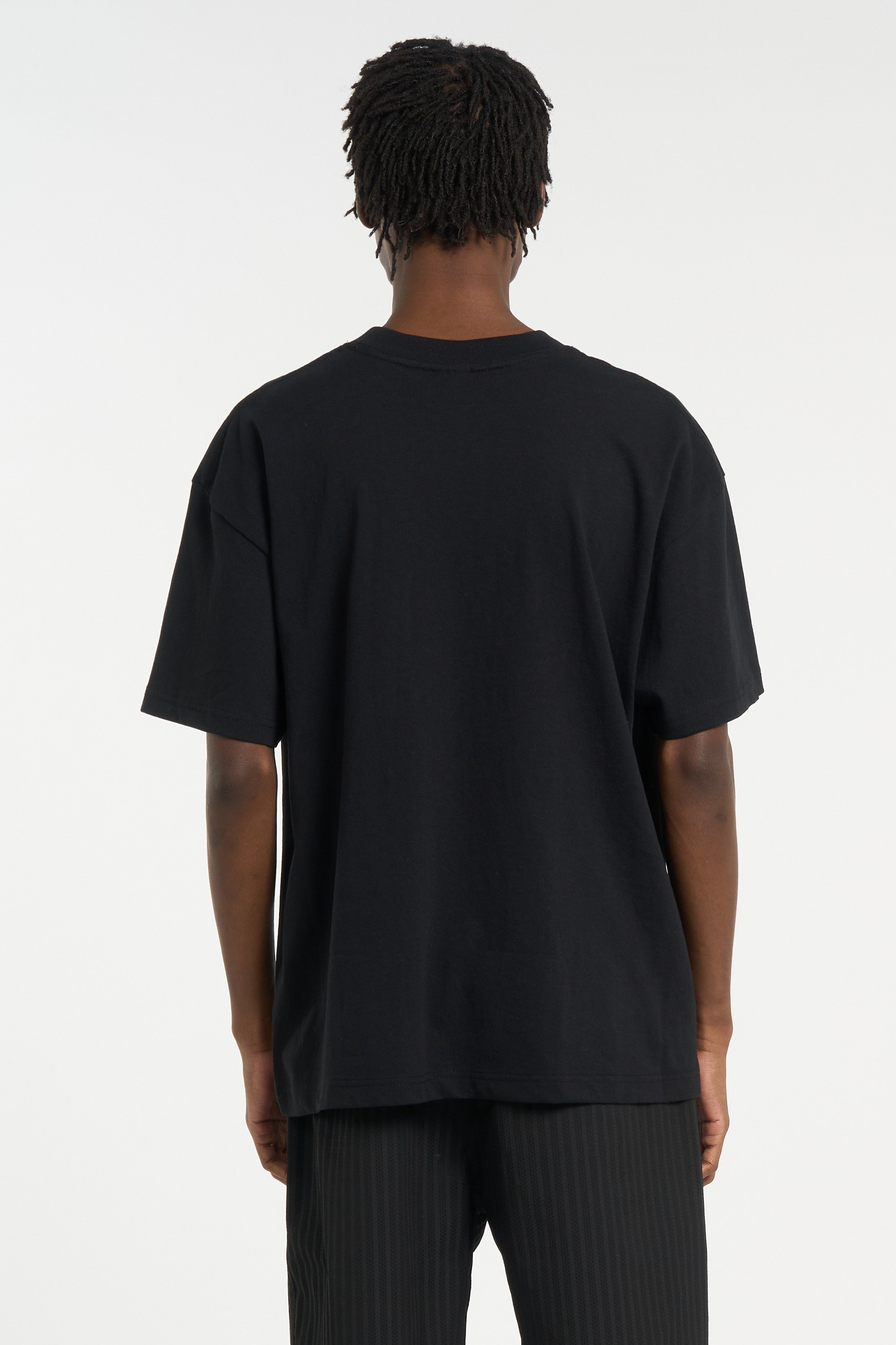 Regular-fit round-neck cotton T-shirt | Black PLEASURES Men