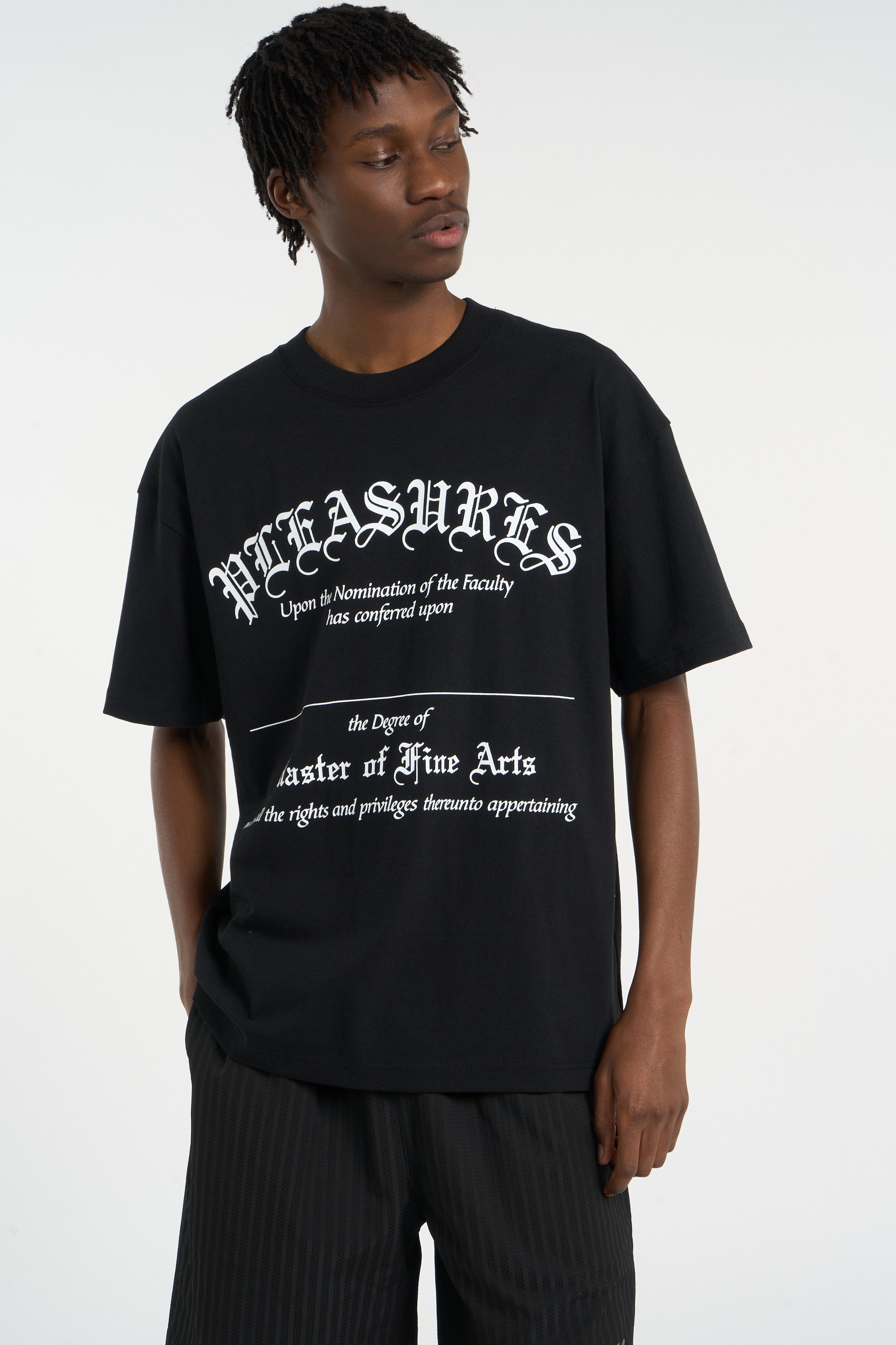 Regular-fit round-neck cotton T-shirt | Black PLEASURES Men
