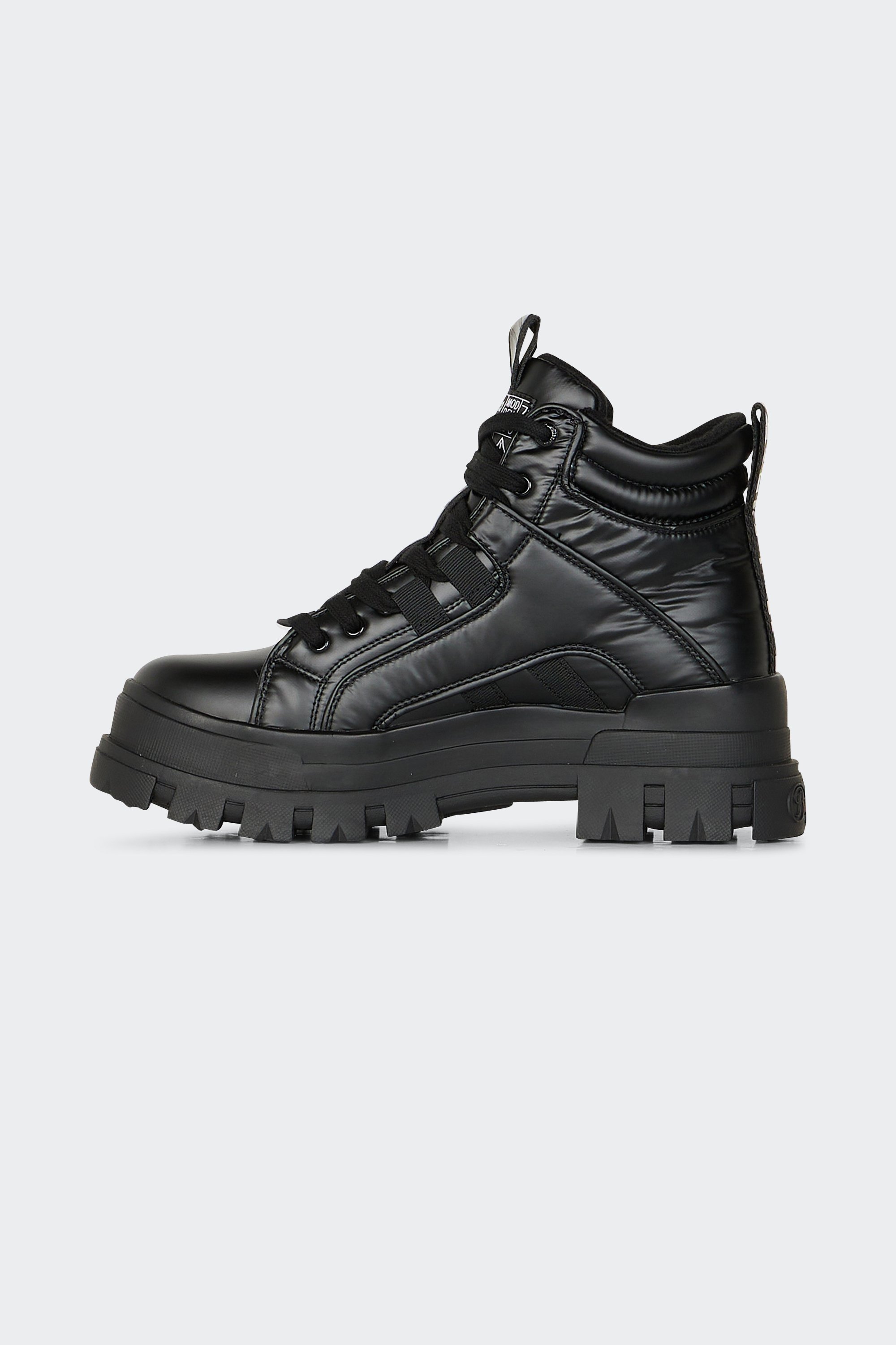 Sneakers | Black by BUFFALO Sneakers Black