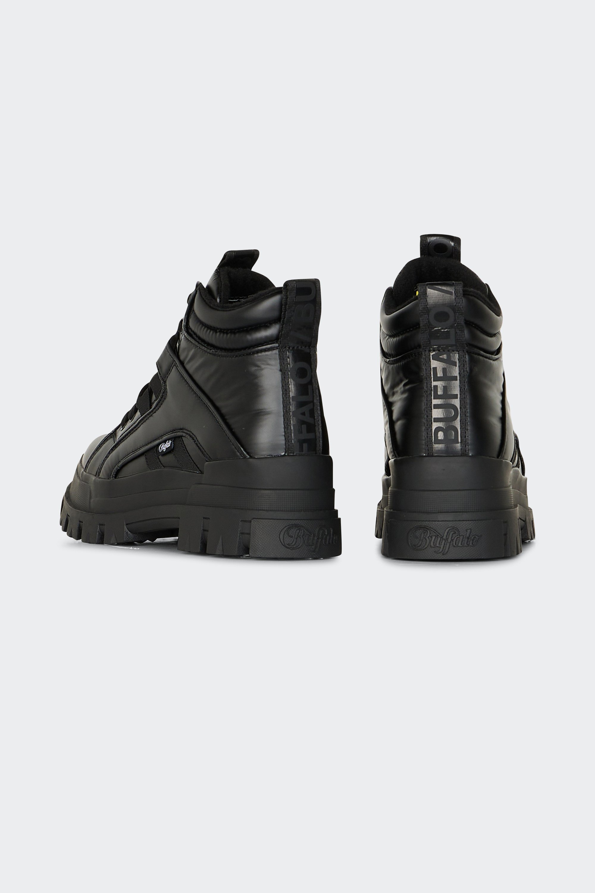 Sneakers | Black by BUFFALO Sneakers Black