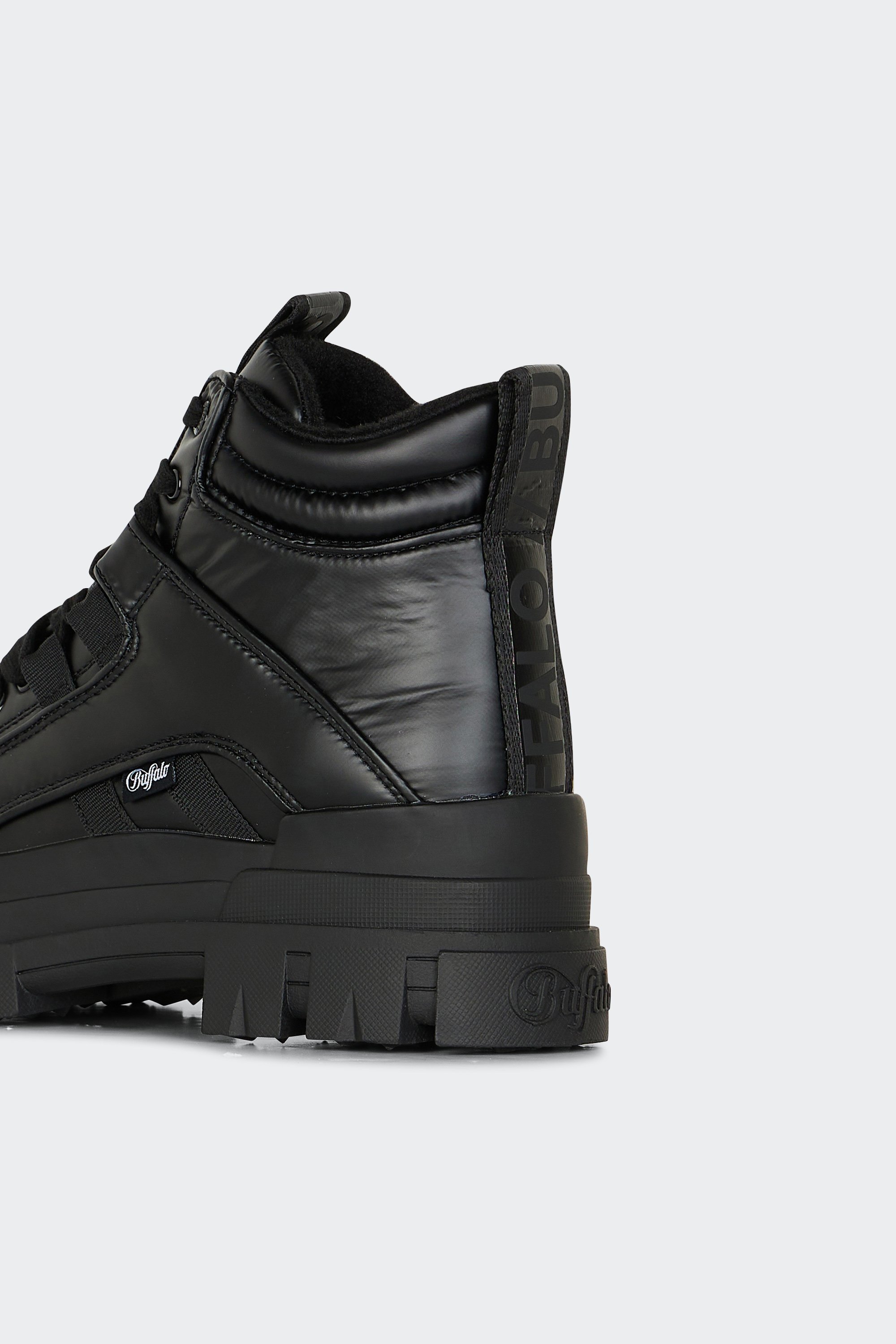 Sneakers | Black by BUFFALO Sneakers Black