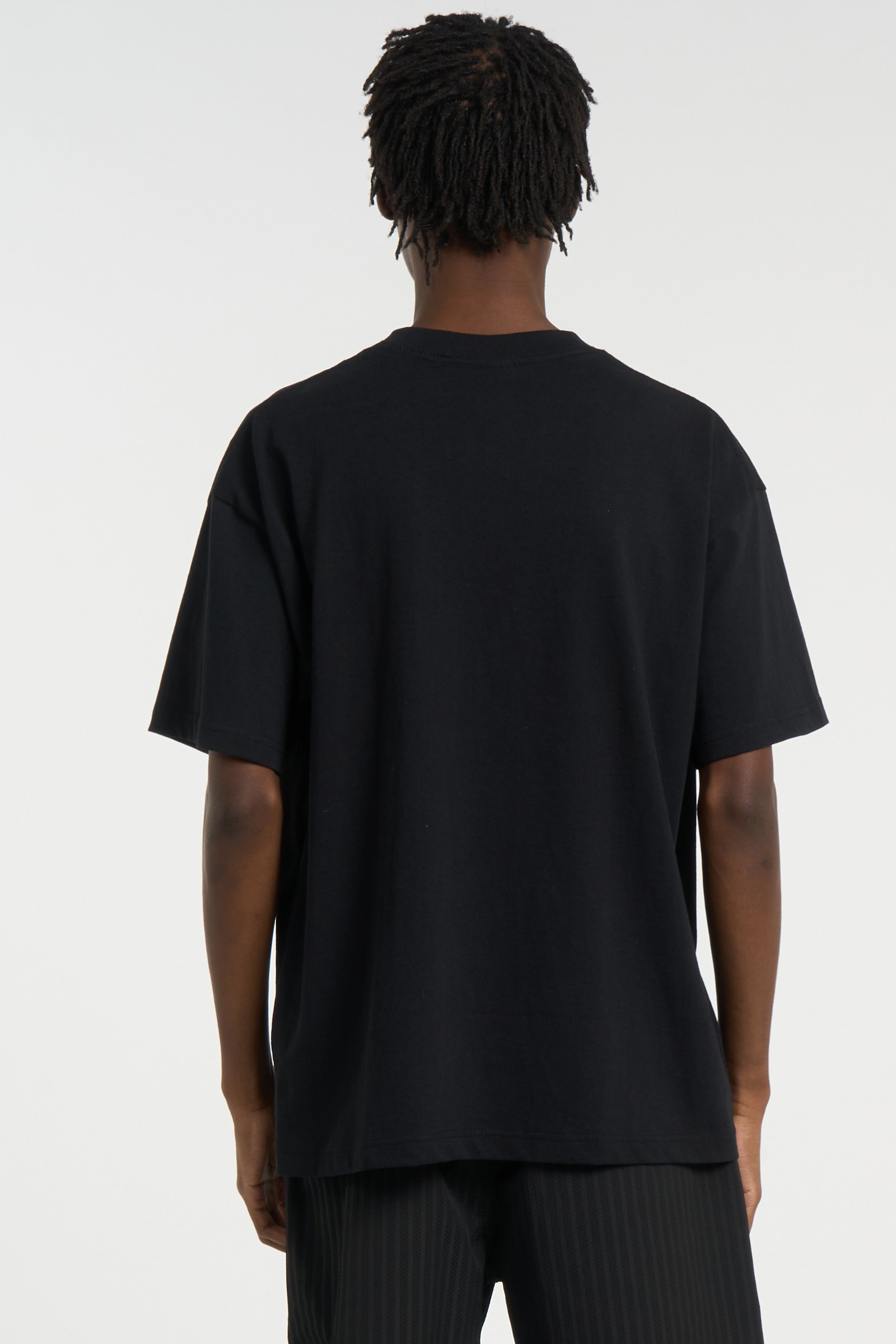Regular-fit round-neck cotton T-shirt | Black PLEASURES Men