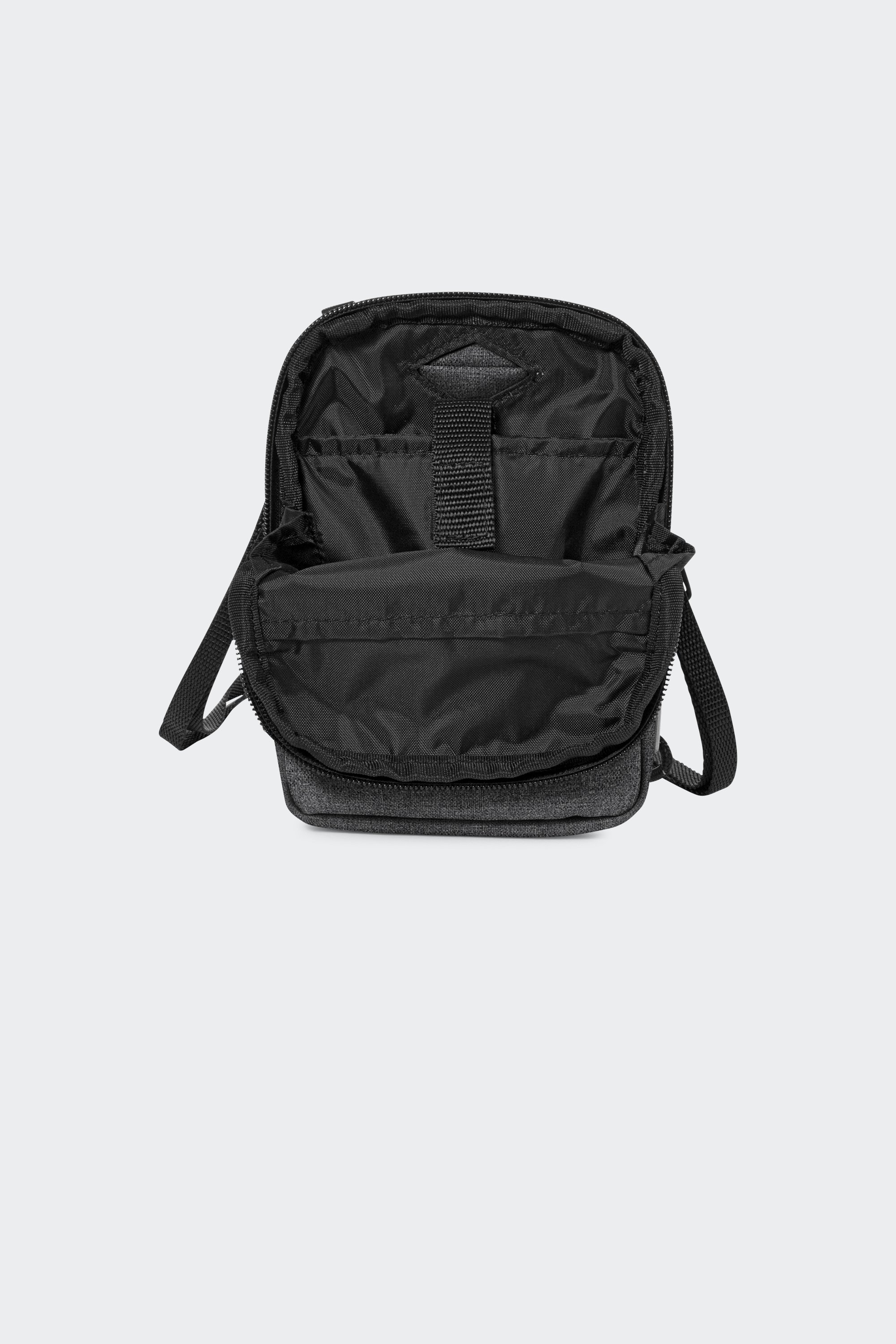 Sac à bandoulière | Gris by EASTPAK Sac à bandoulière Gris