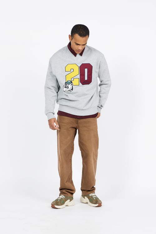 NEW ERA Sweatshirt Gris