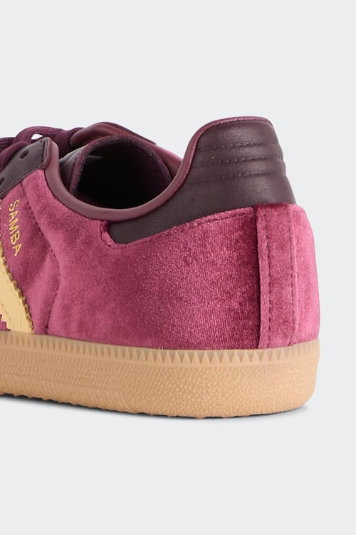 ADIDAS Baskets Rouge