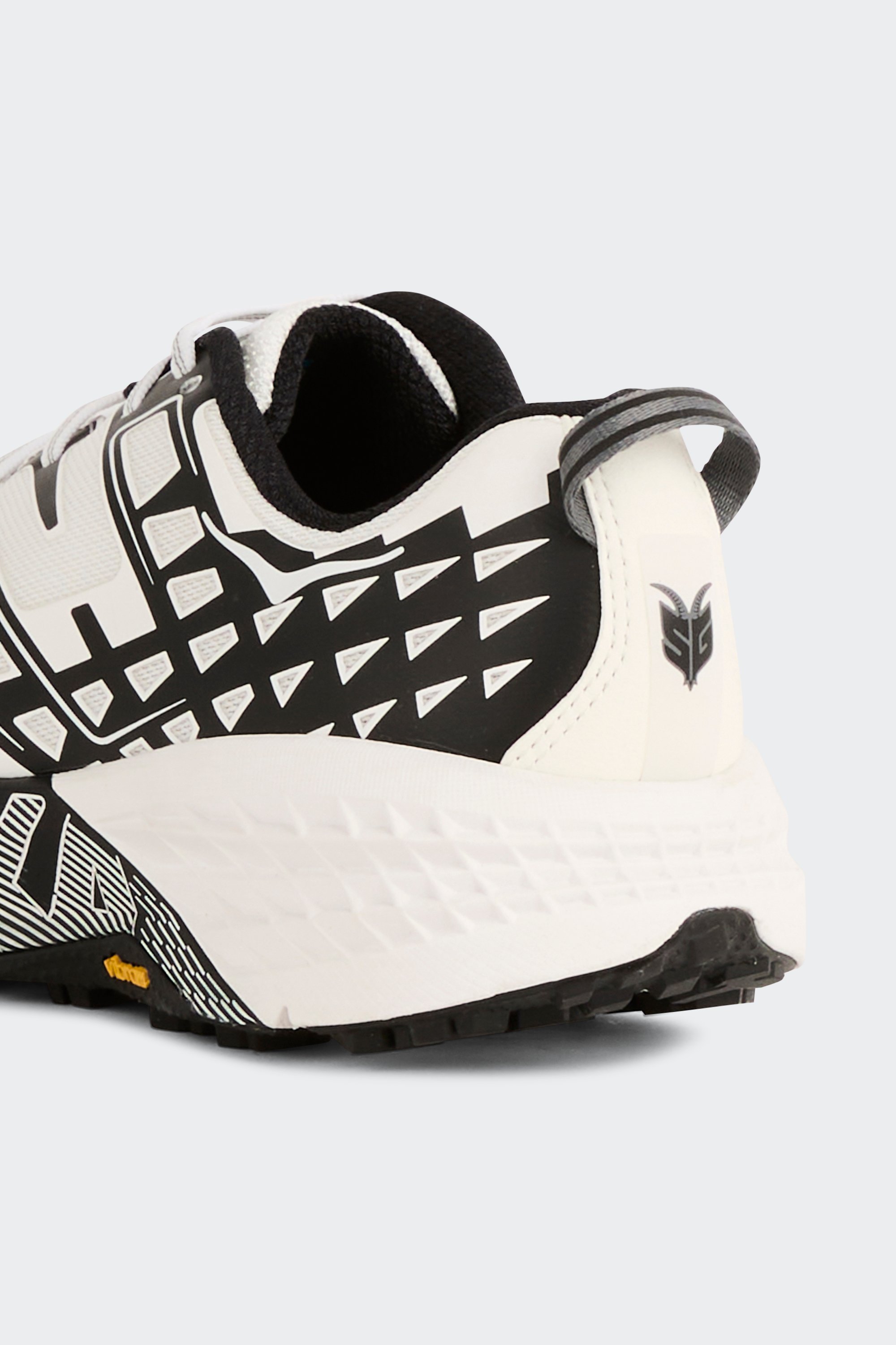 Baskets | Noir by HOKA Baskets Noir