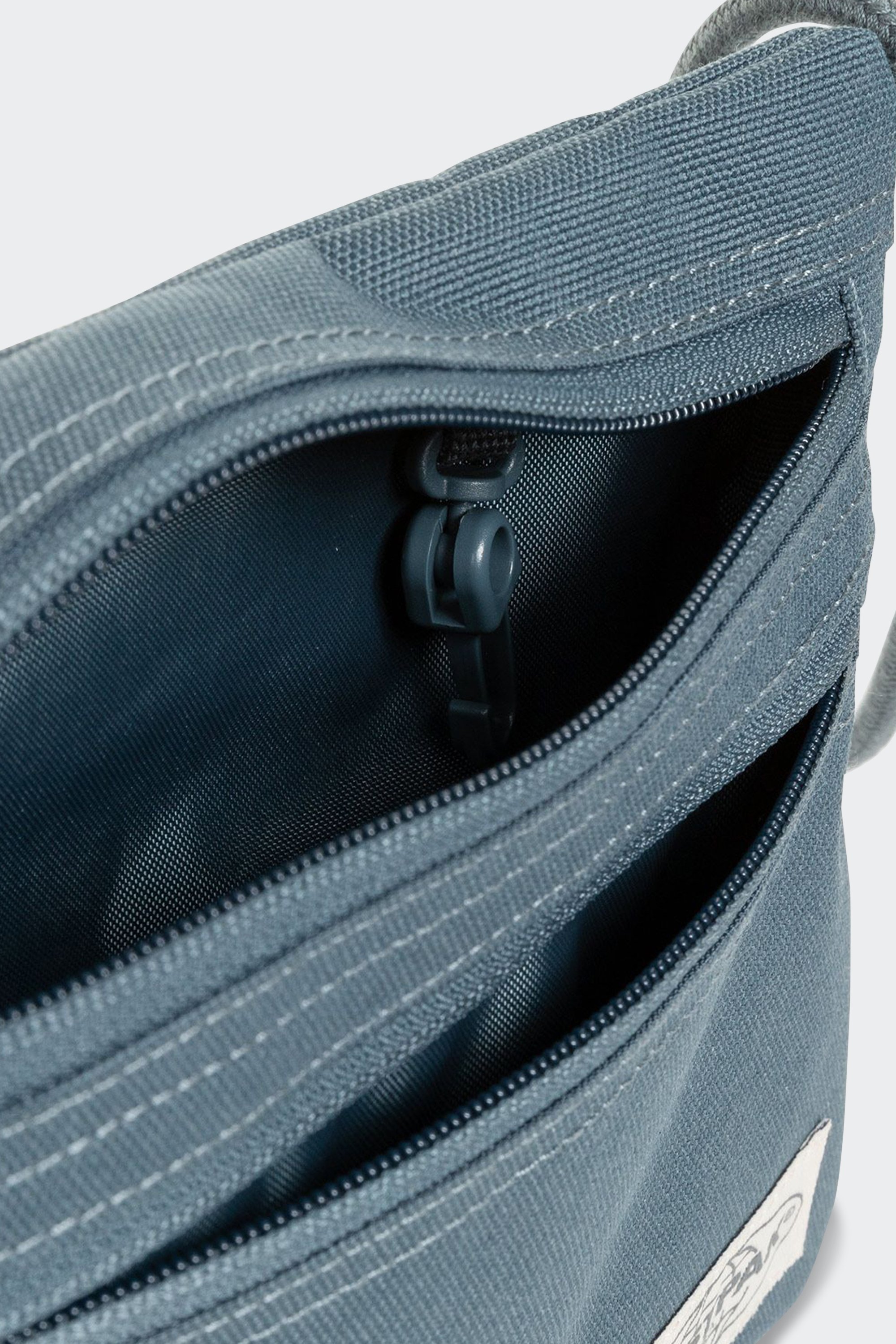 Pochette | Bleu by EASTPAK Pochette Bleu