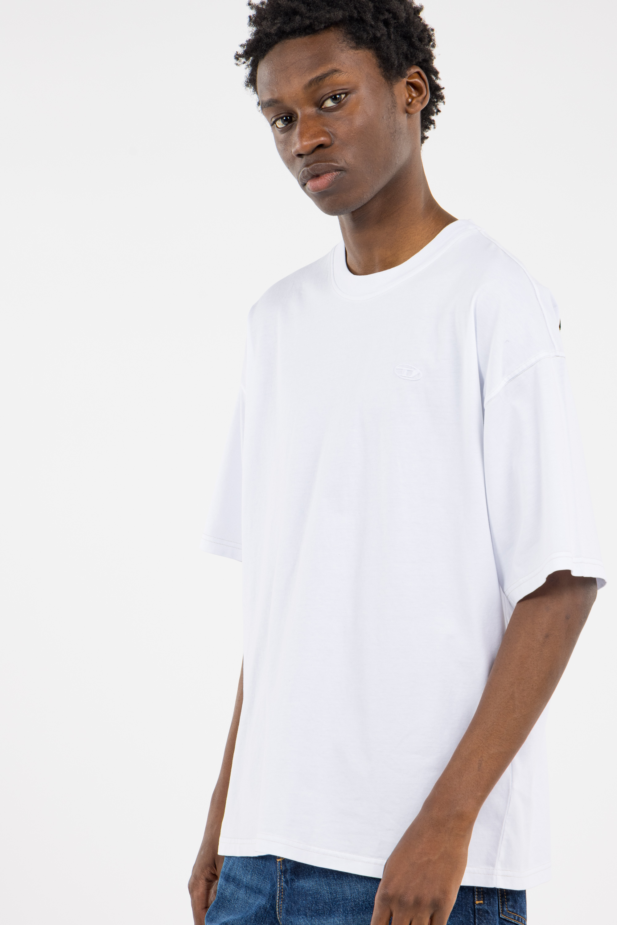 T-shirt White