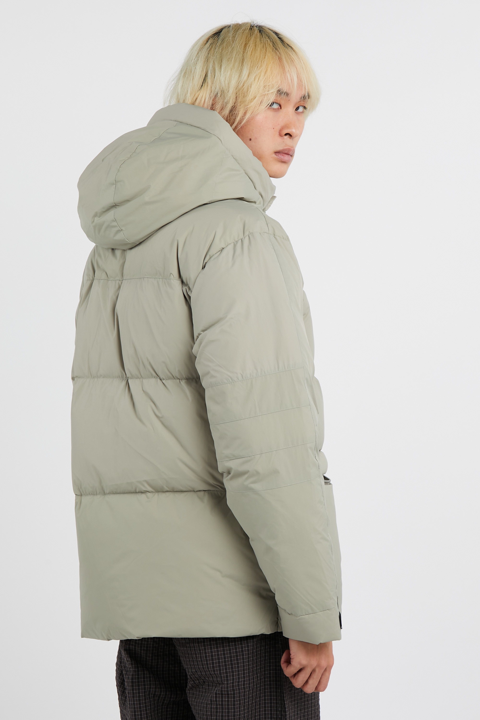 Lightweight quilted padded jacket with high neck Green