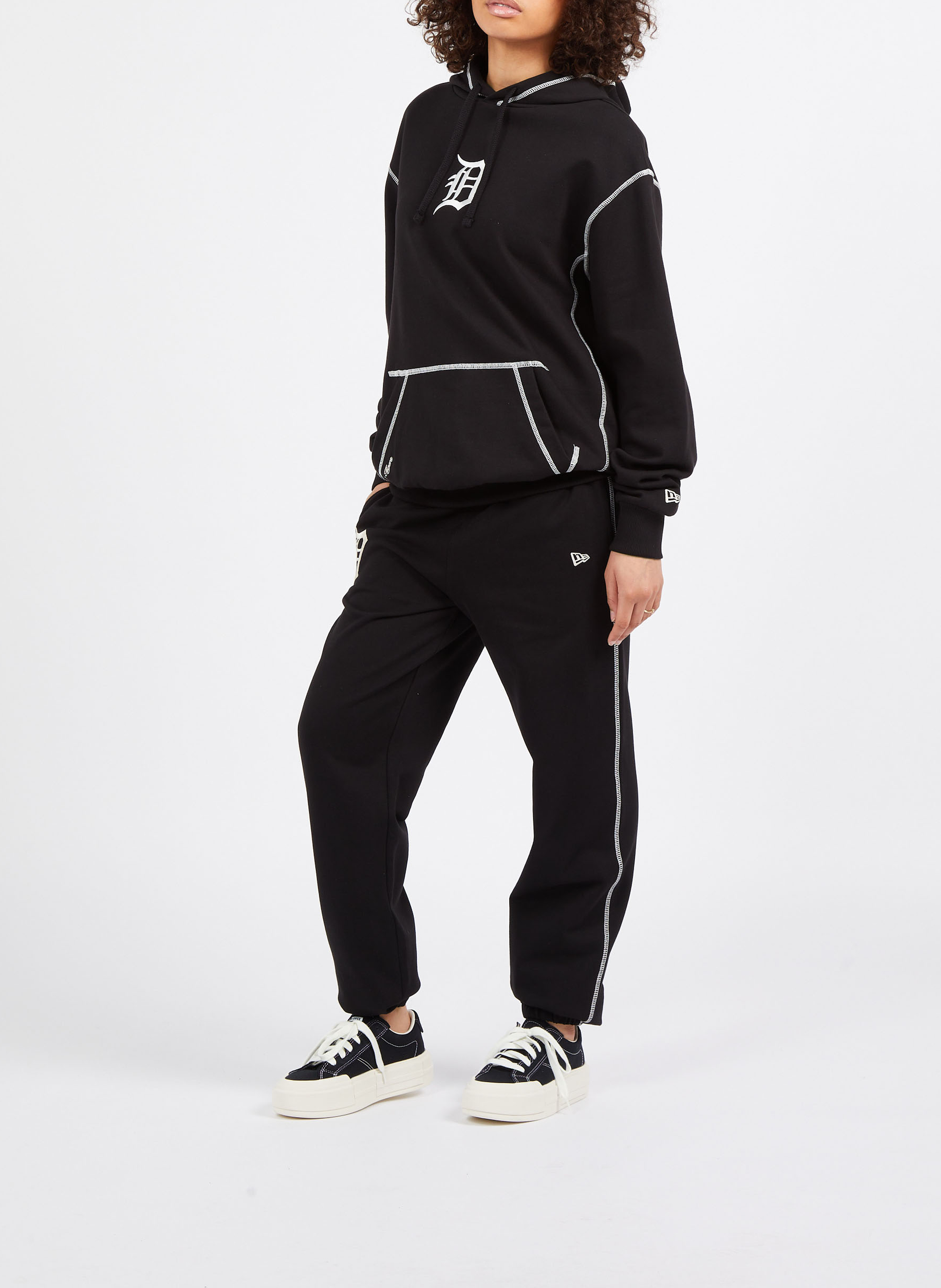 Hoodie | Noir NEW ERA Femme