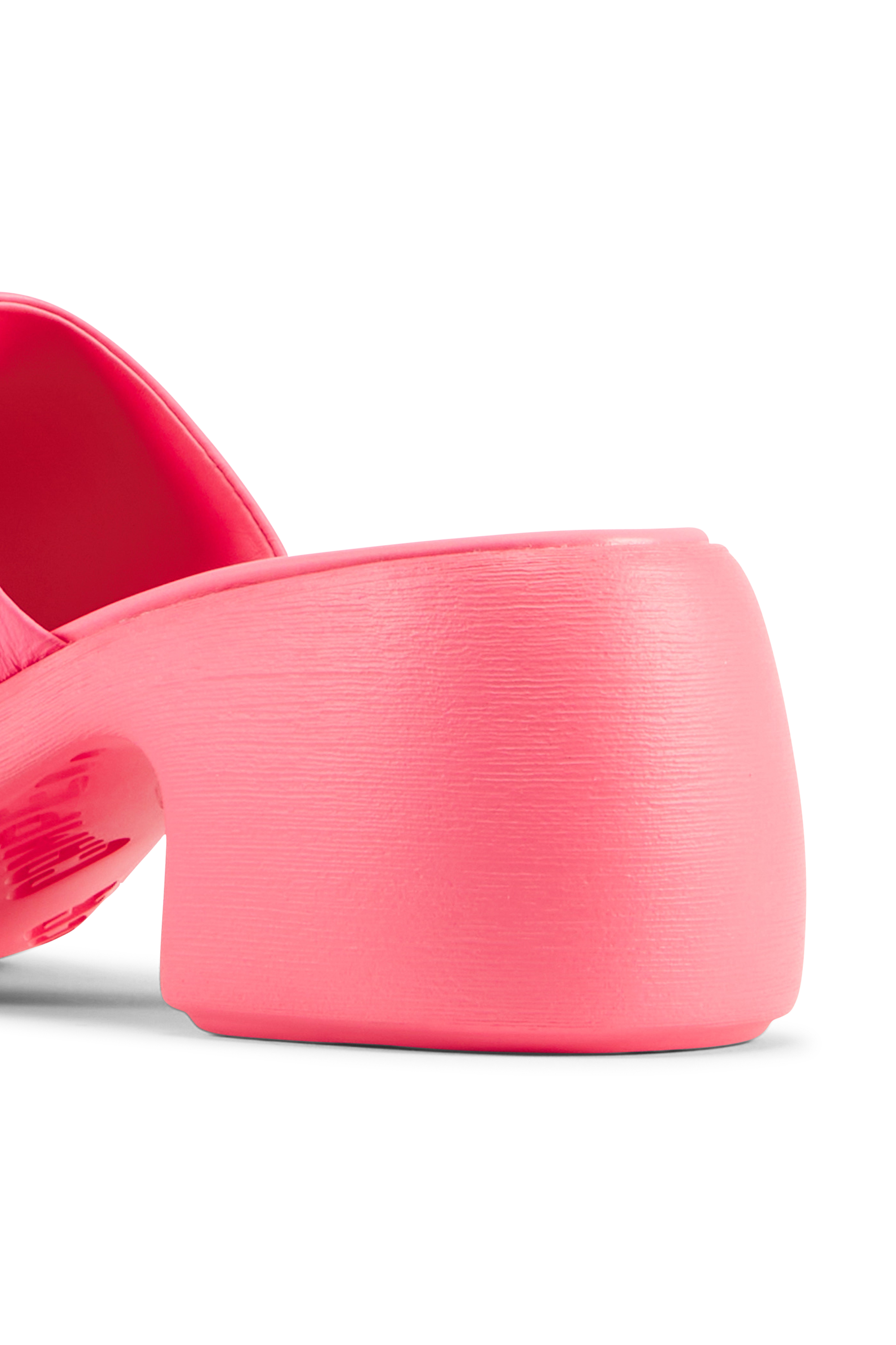 Flat furry sheepskin sandals Pink