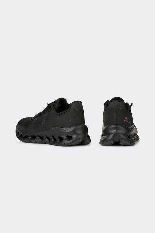ON Baskets  Noir