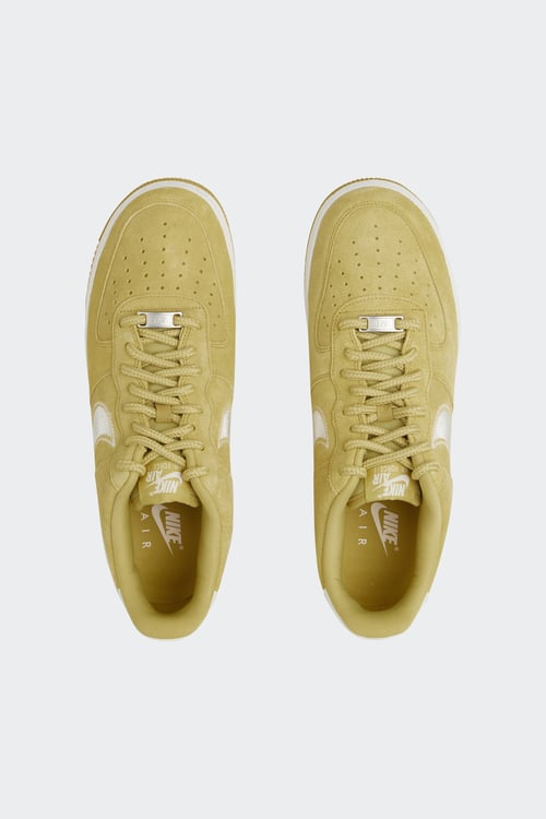 NIKE Sneakers Brown