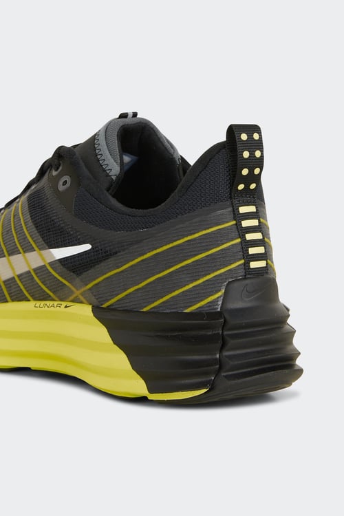 NIKE Sneakers Black