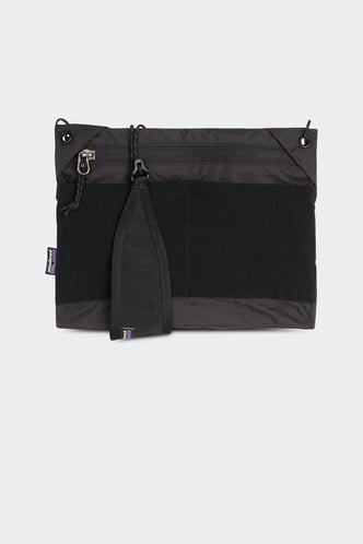 Sacoche Bandoulière Homme - Modèle Distinction | Cuir Millénaire Sacoche Bandoulière Homme - Modèle Distinction | Cuir Millénaire