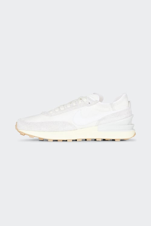 NIKE baskets basses Gris