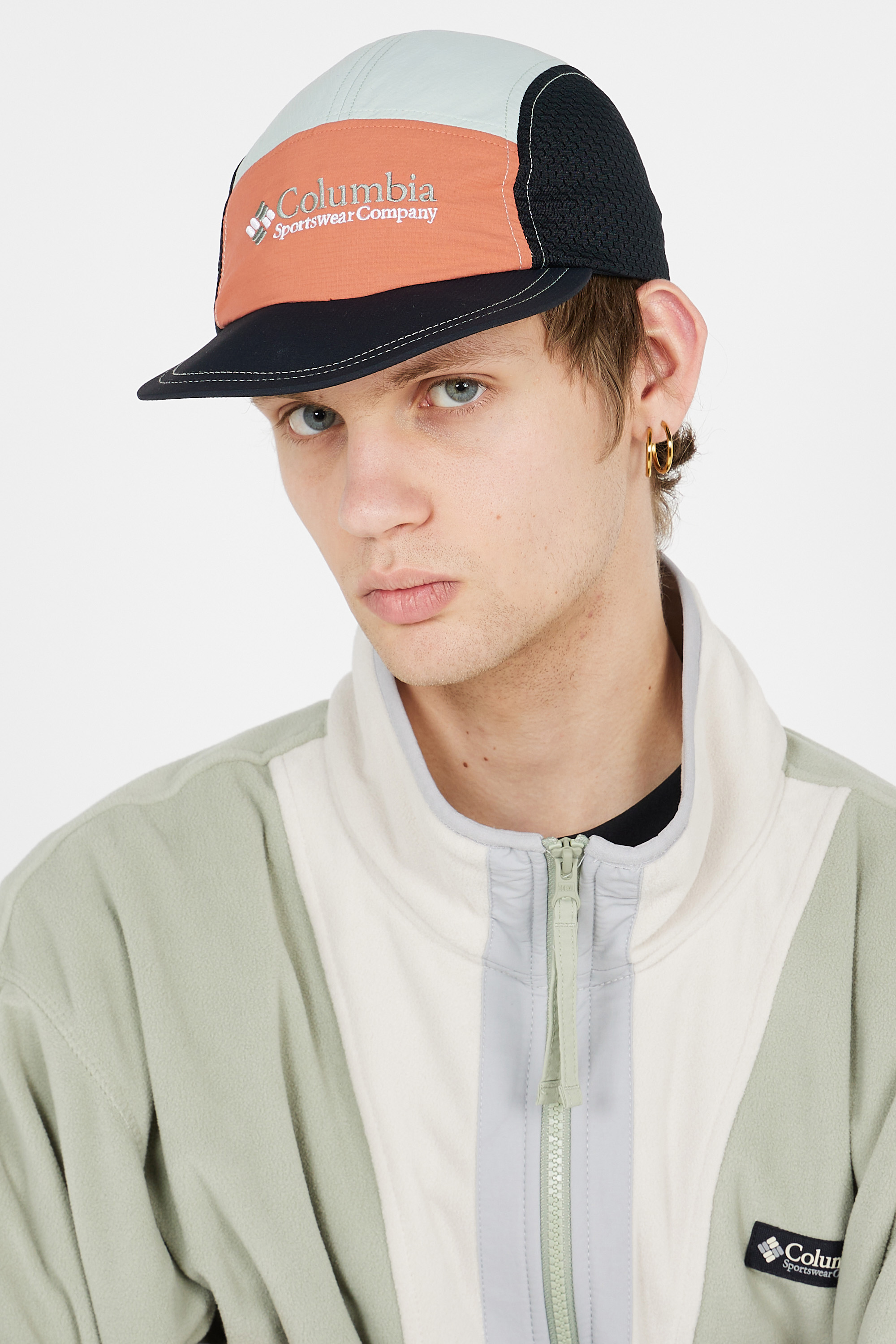 Caps Black