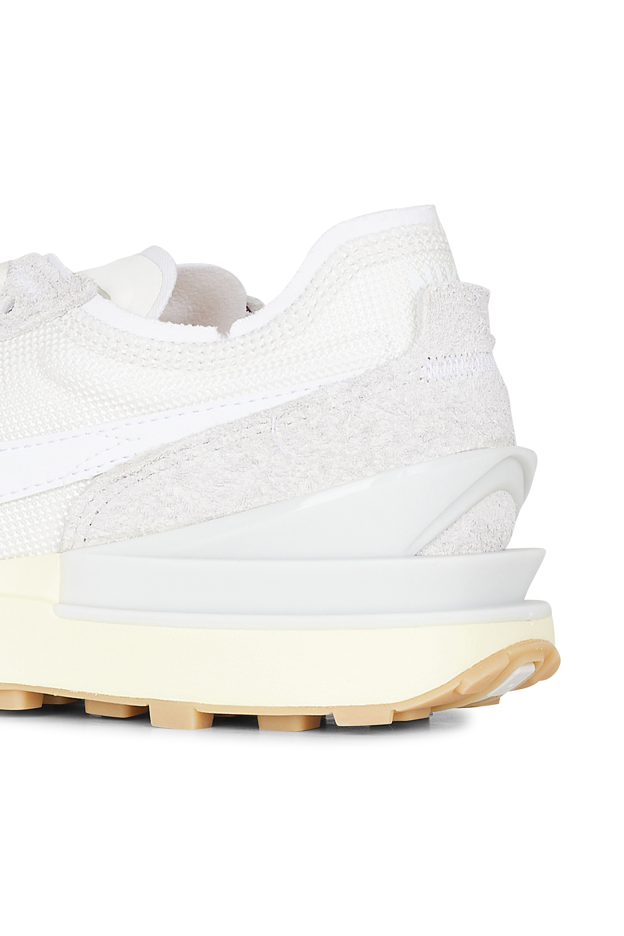 NIKE baskets basses Gris