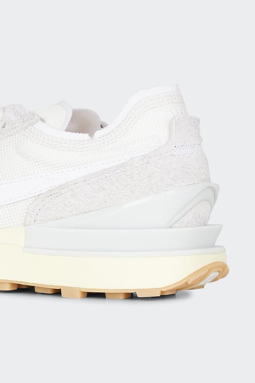 NIKE baskets basses Gris