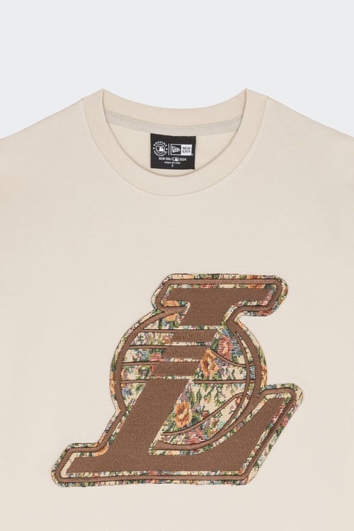 NEW ERA T-shirt Beige