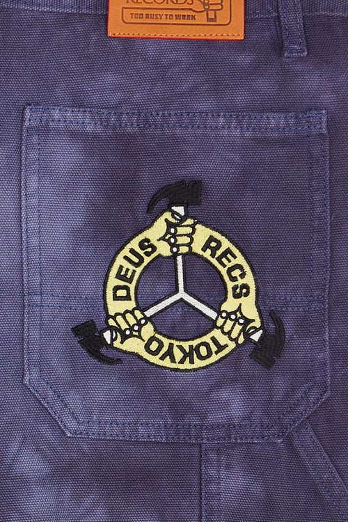 DEUS EX MACHINA Short Bleu