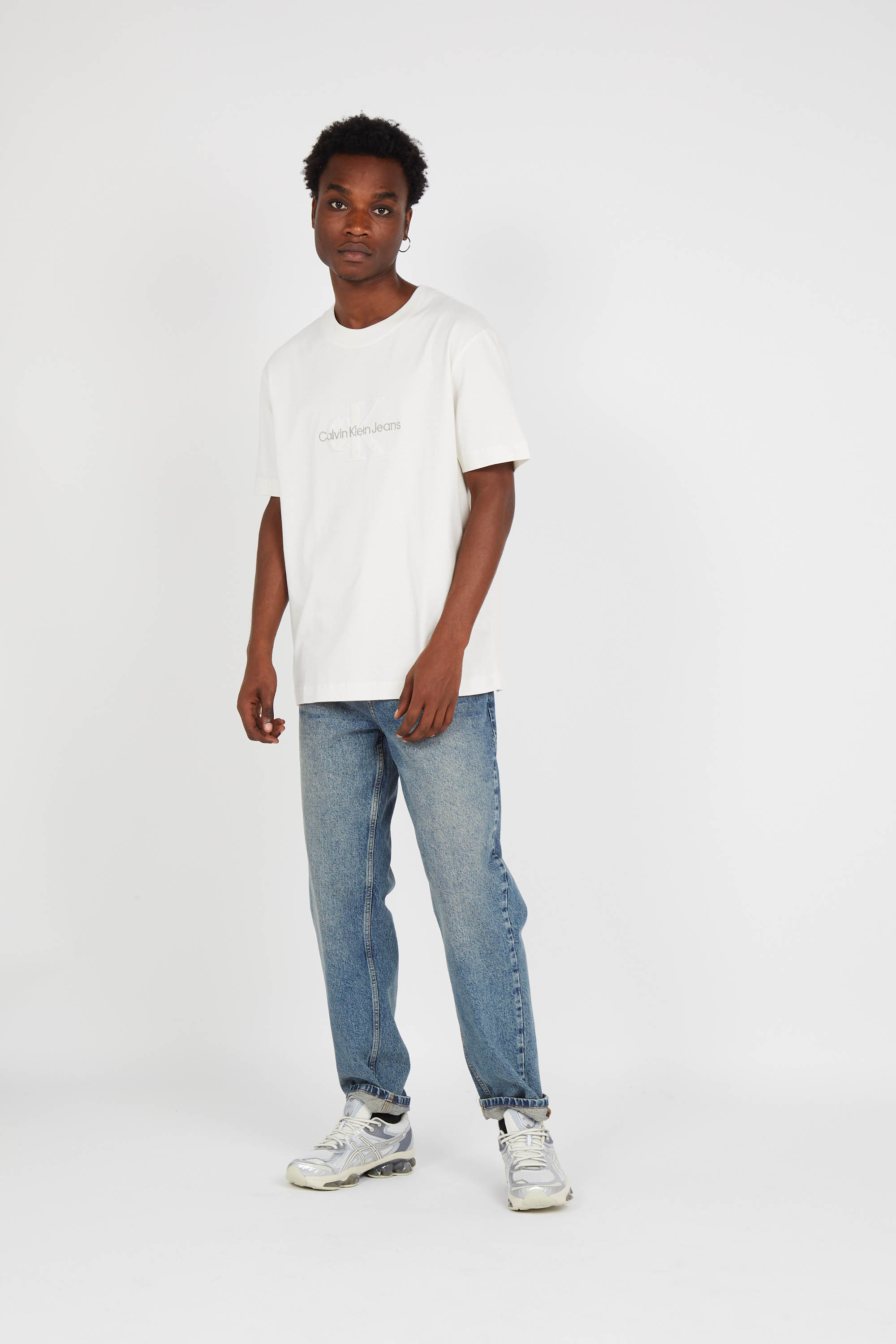 T-shirt White