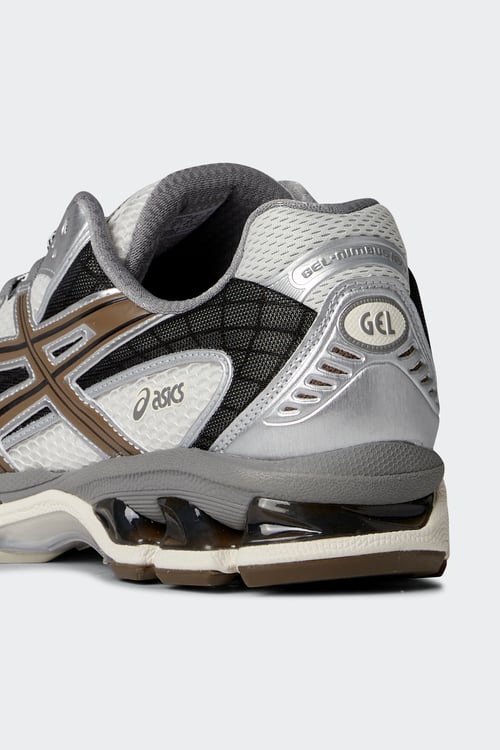 ASICS Baskets Beige