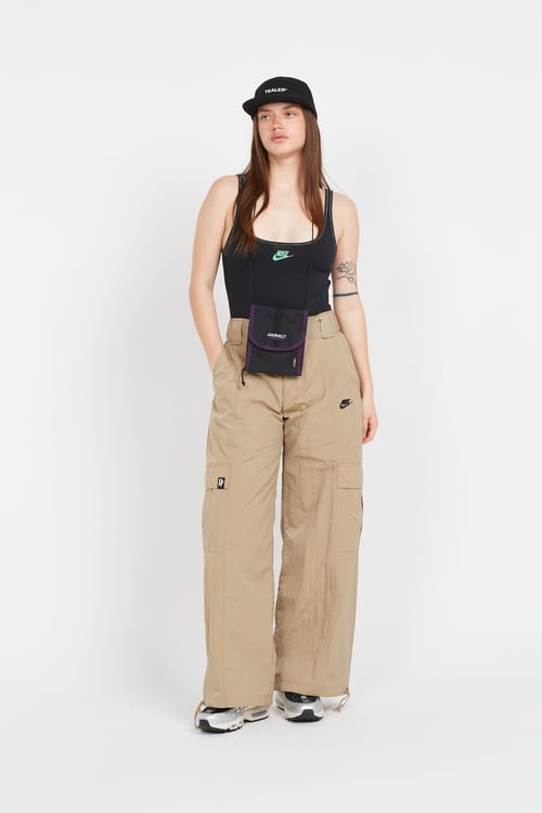 NIKE body Noir