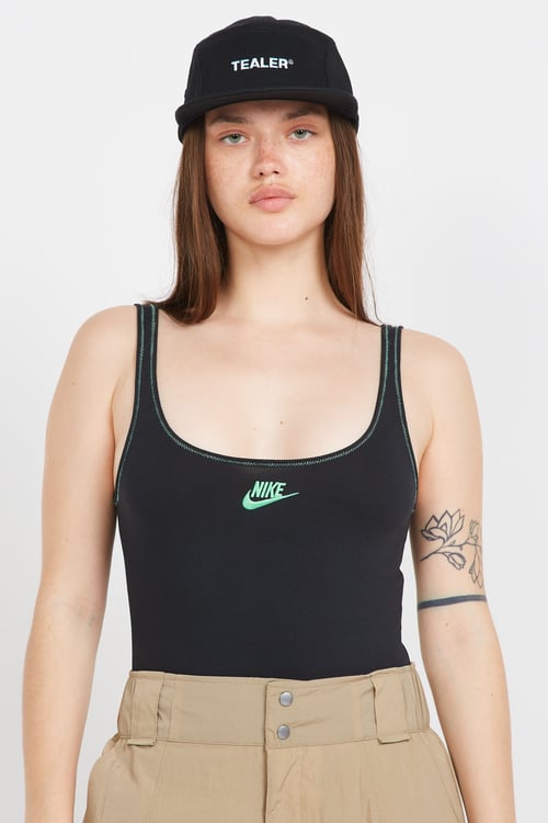 NIKE body Noir
