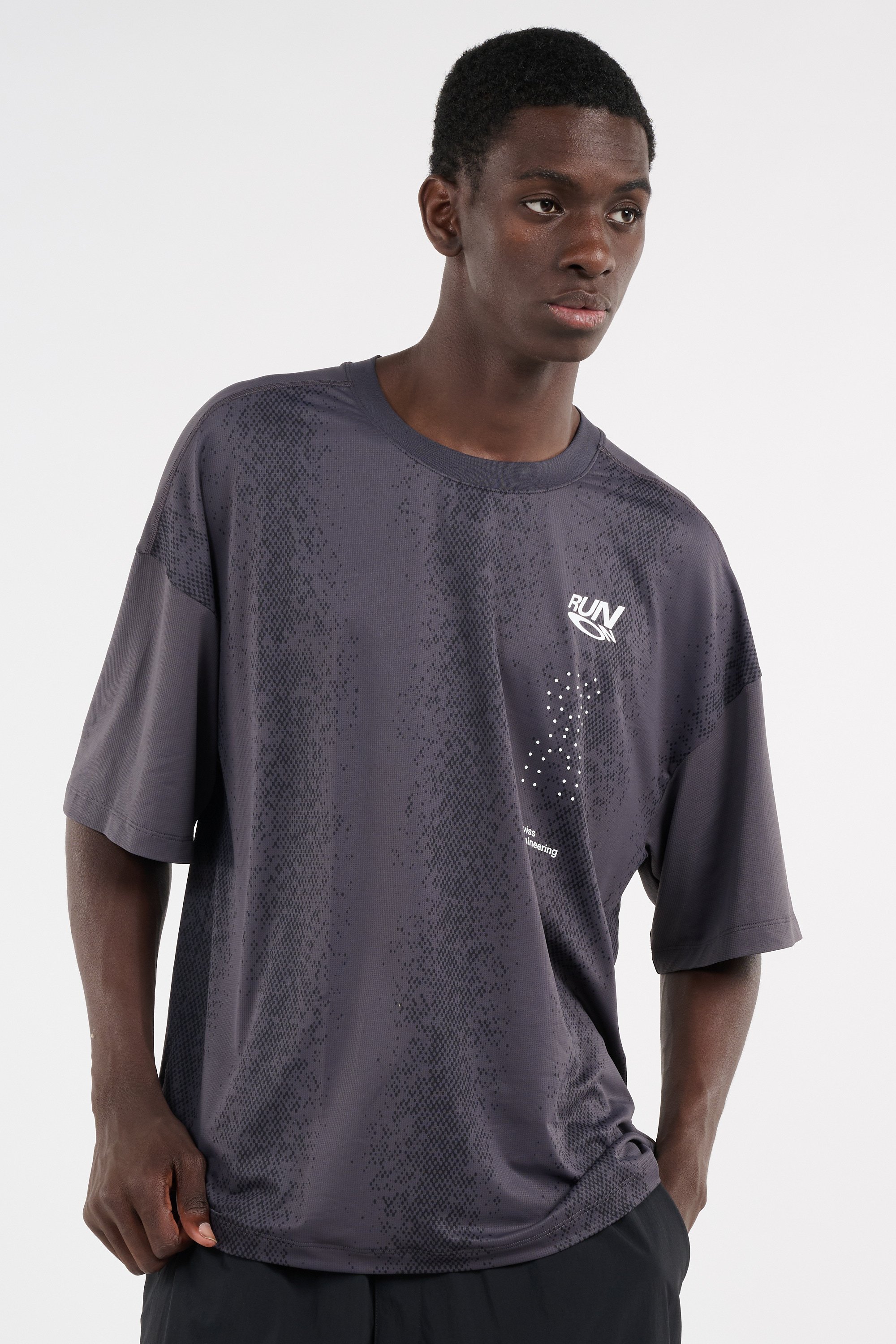 T-shirt | grey ON Homme