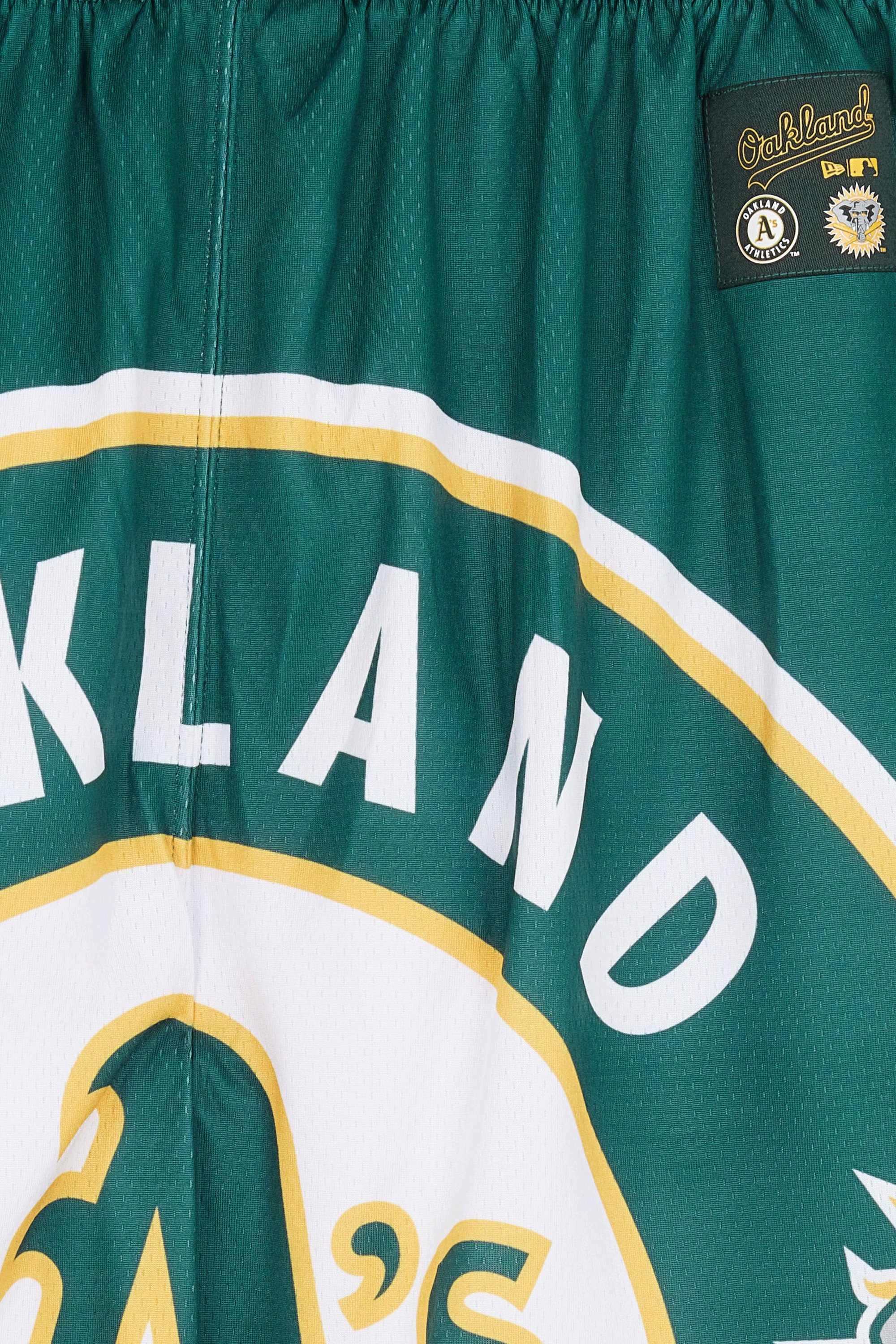 Short | Vert by NEW ERA Short Vert