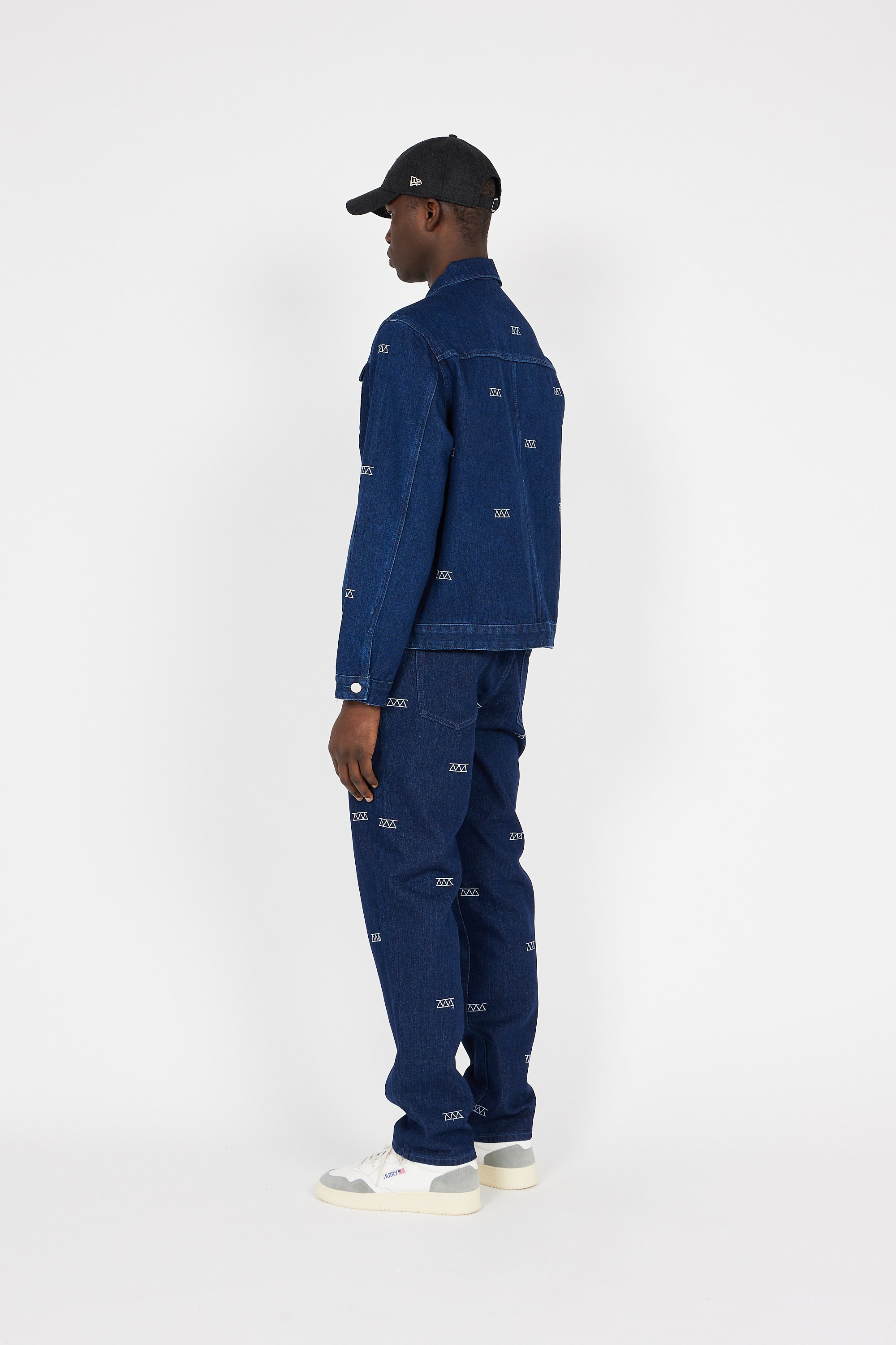 Jean | Bleu by HOLOGRAM Jean Bleu