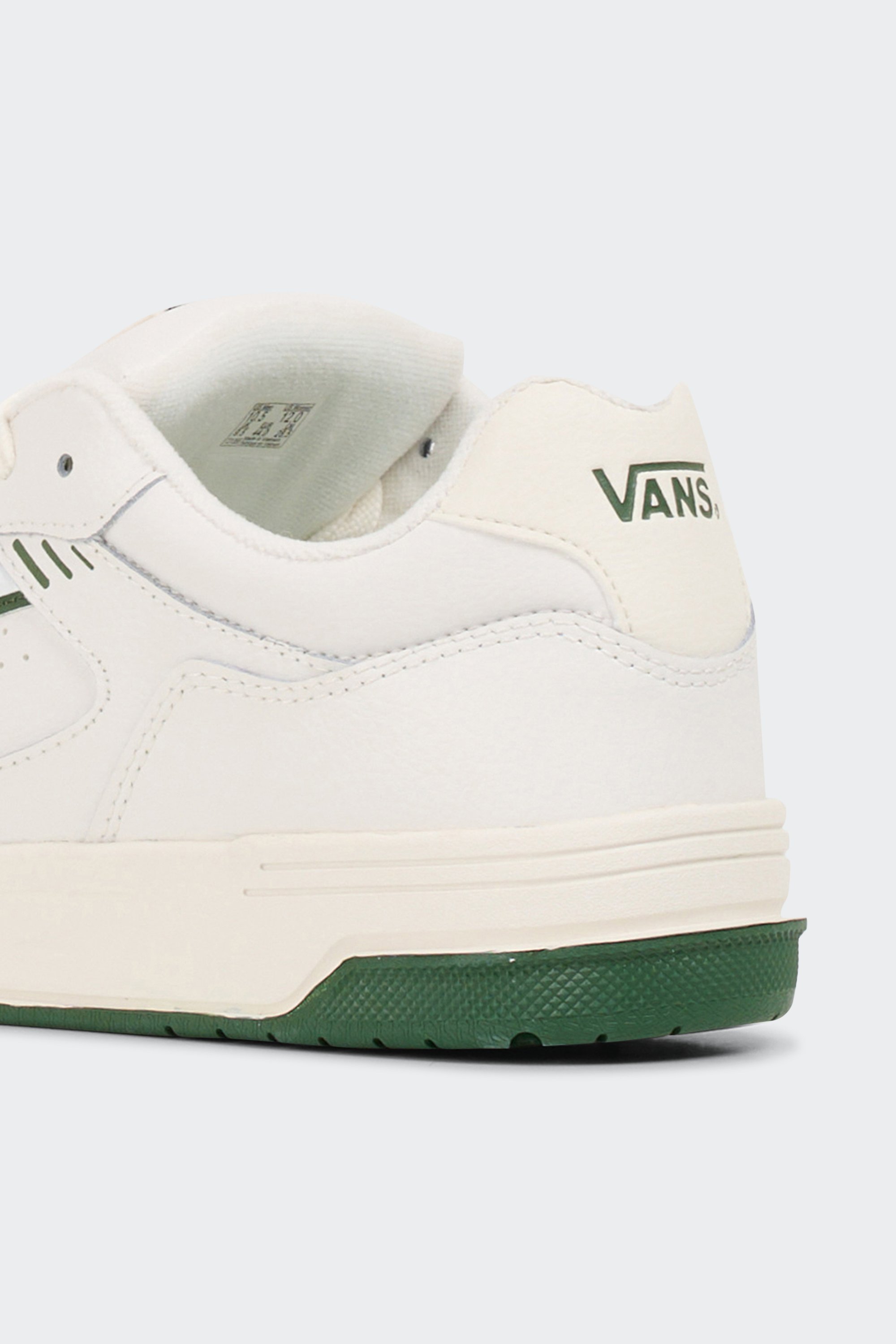 Baskets | Beige by VANS Baskets Beige