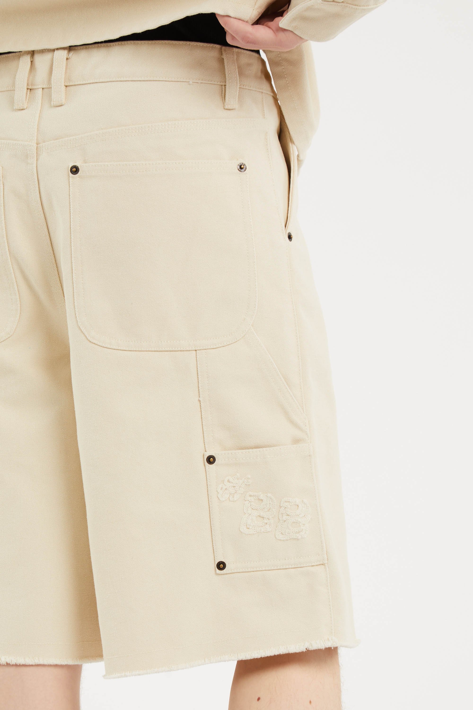 Short Beige