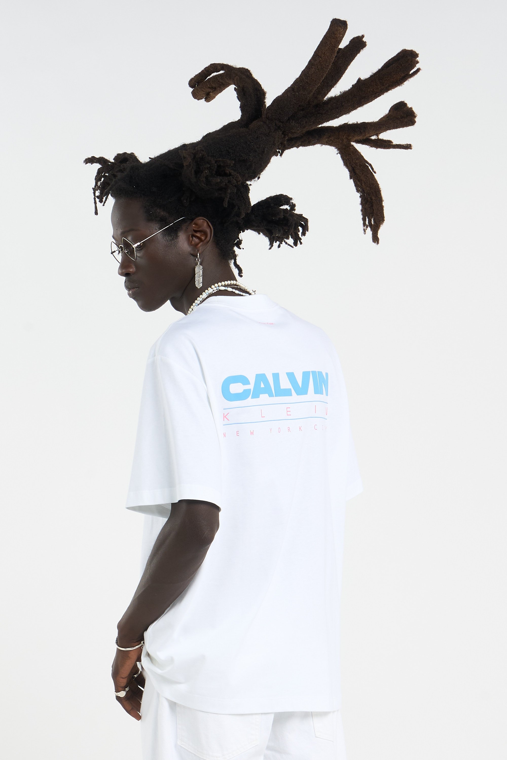 Regular-fit round-neck cotton T-shirt | White CALVIN KLEIN Men